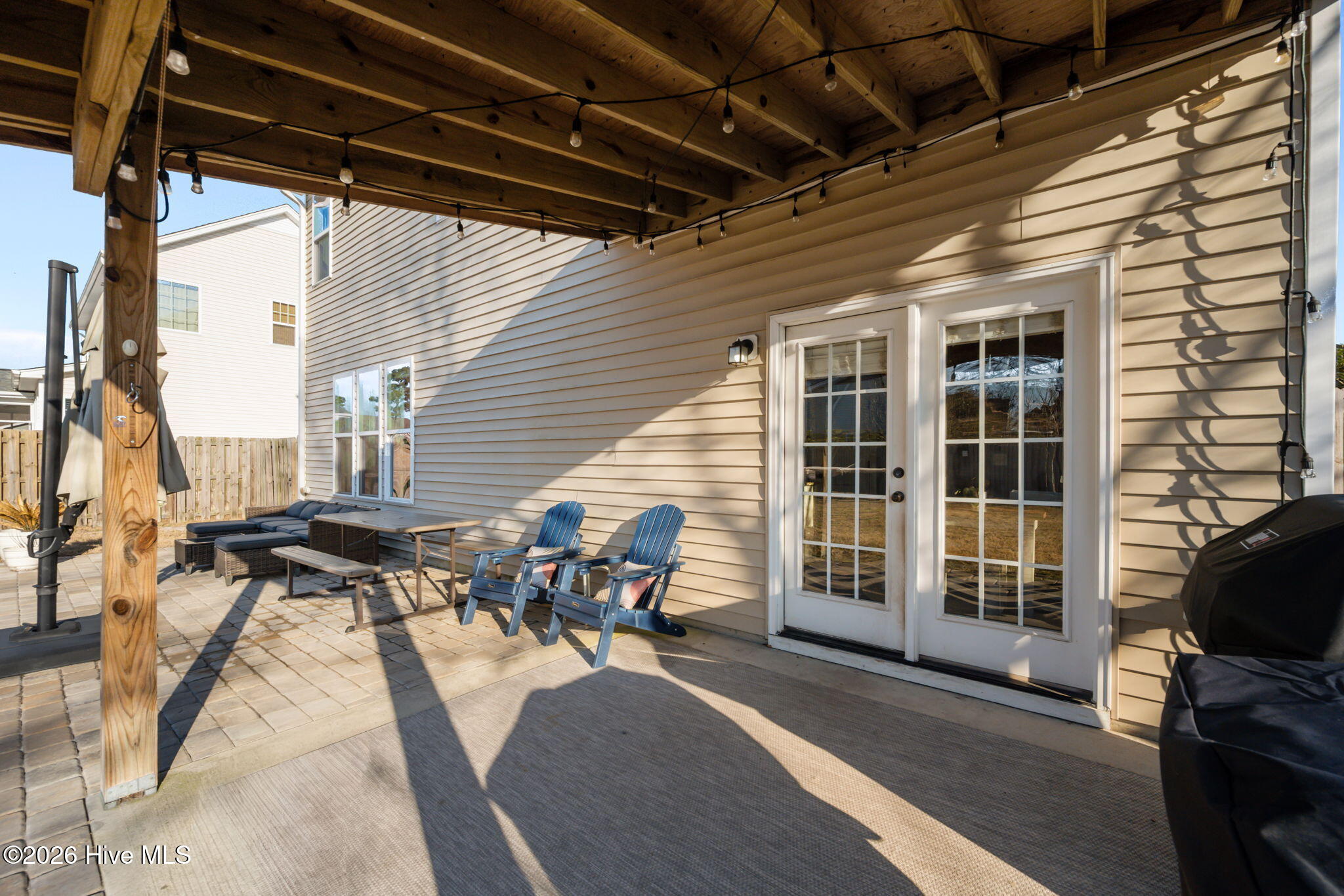 100557022 | Photo 37