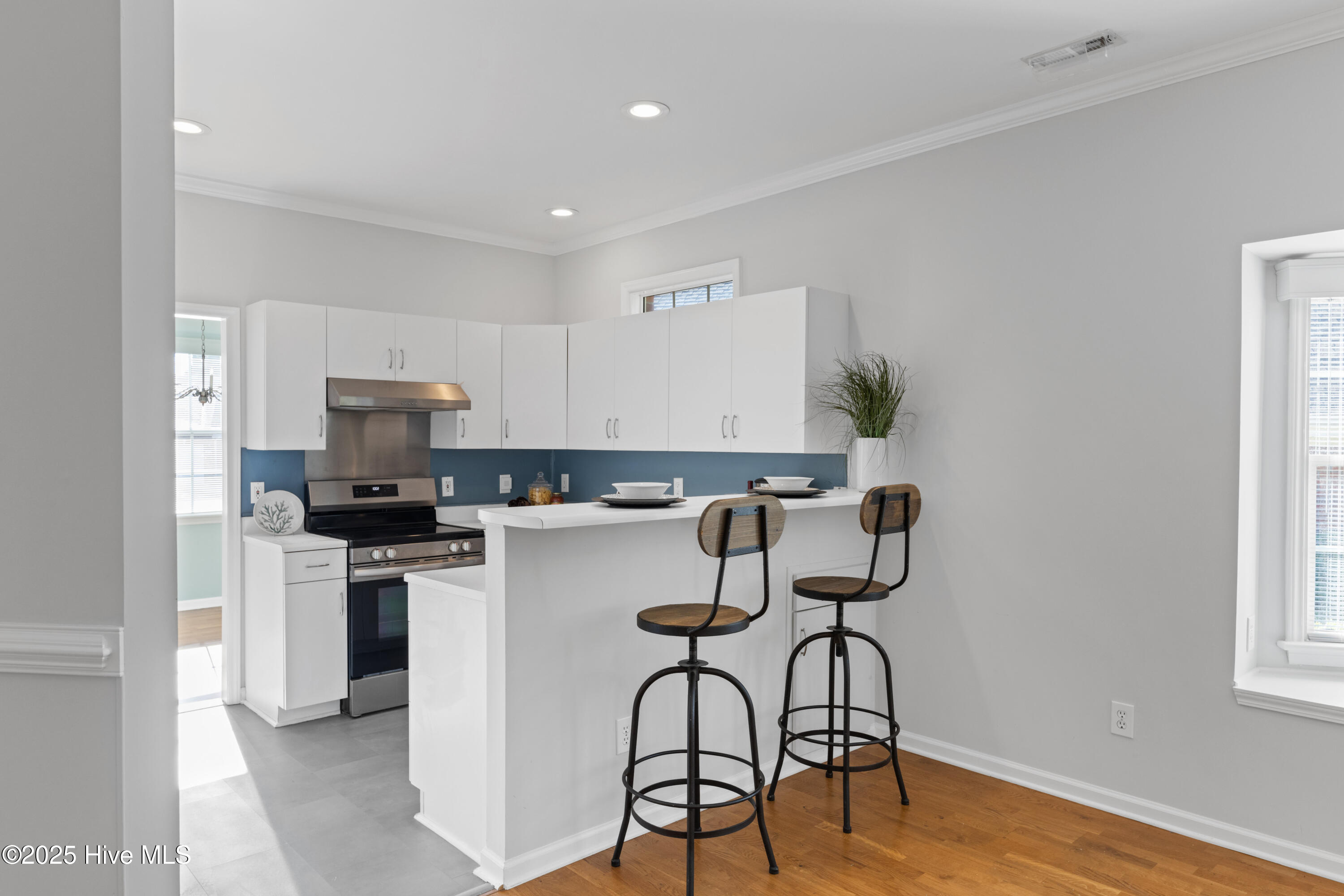 1018 Avenshire Circle, Wilmington, NC 28412 – photo 8: 008_1018_avenshire_circle-8_482