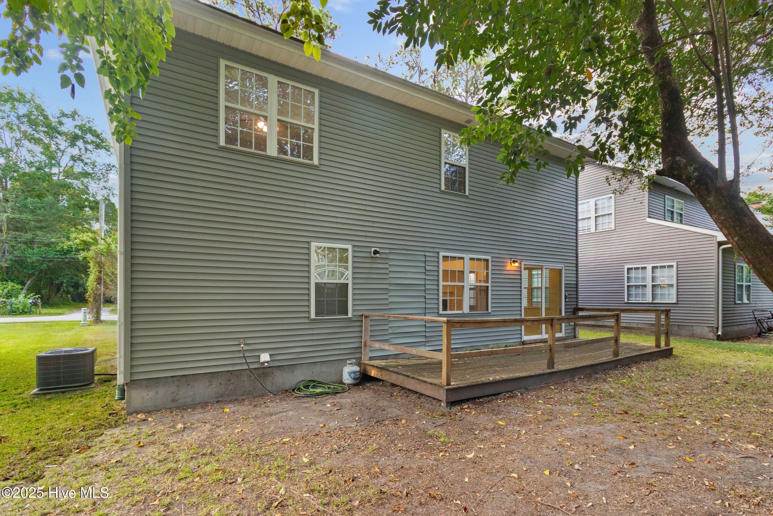 100531865 | Photo 31