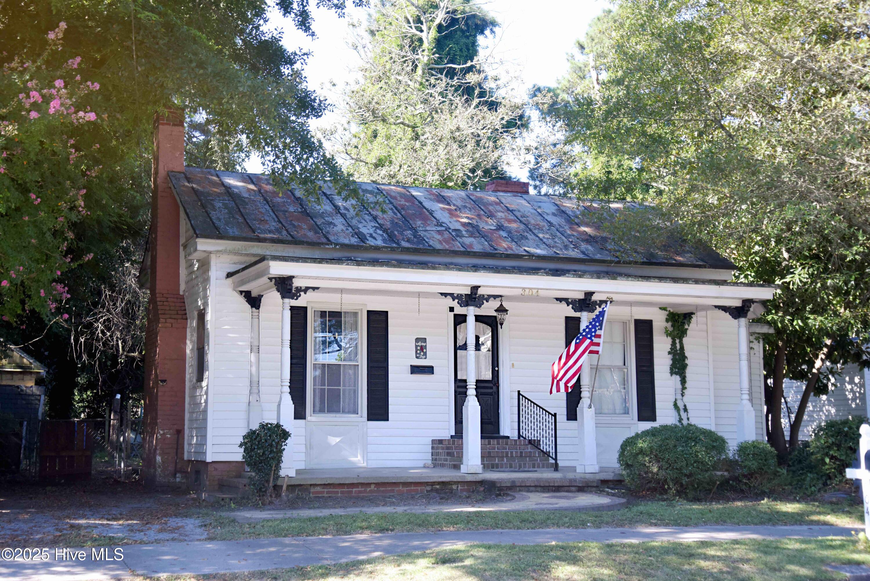 Homes for sale in Elm City, NC | 304 E Main St, Elm City, NC 27822 | MLS# 100529104