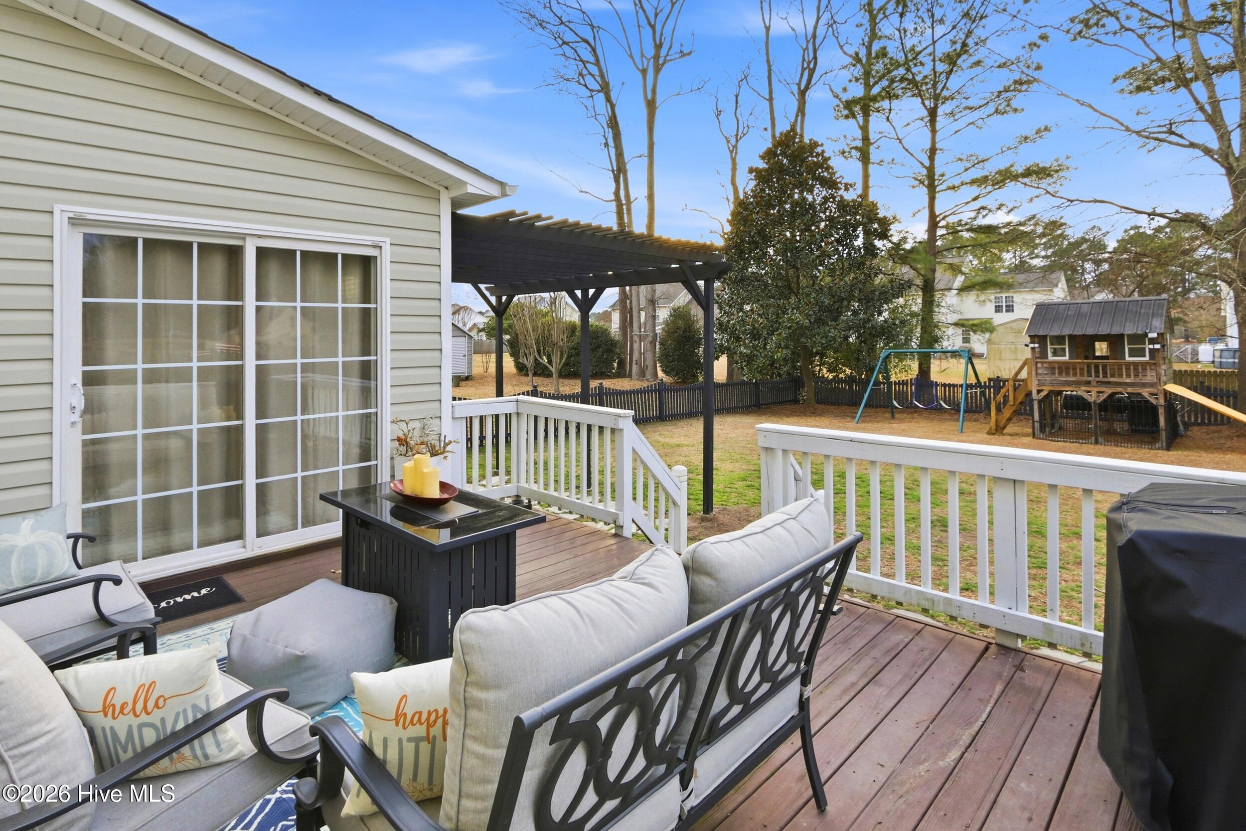 100551374 | Photo 56