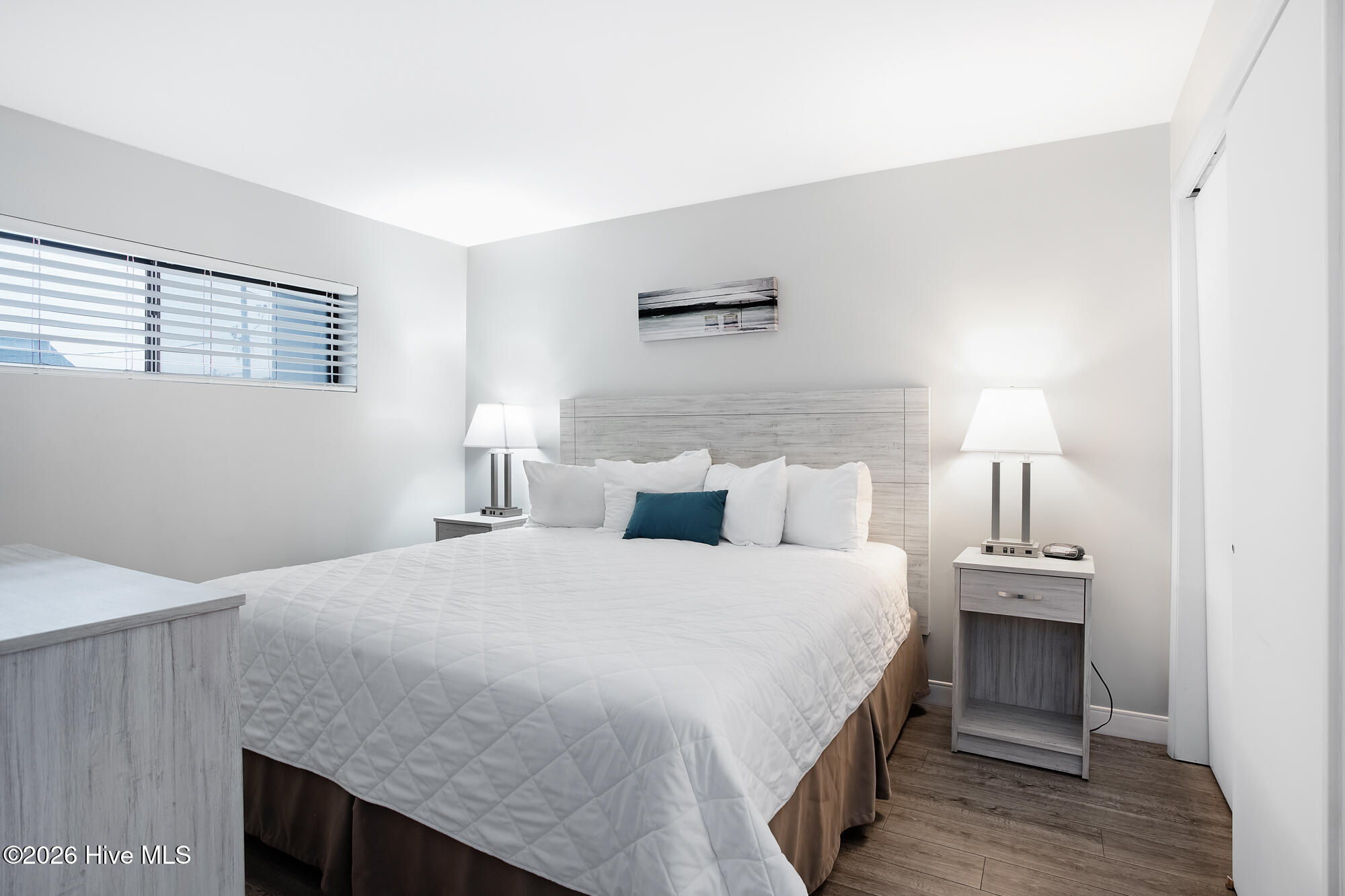 100557495 | Photo 12