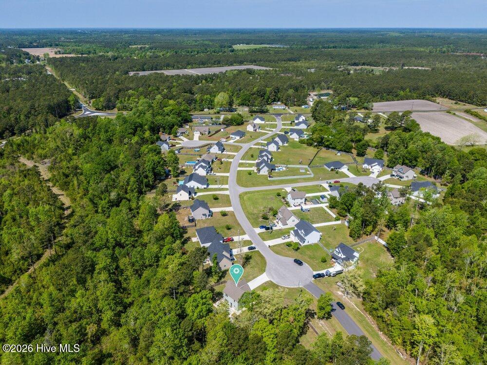 100567817 | Photo 33