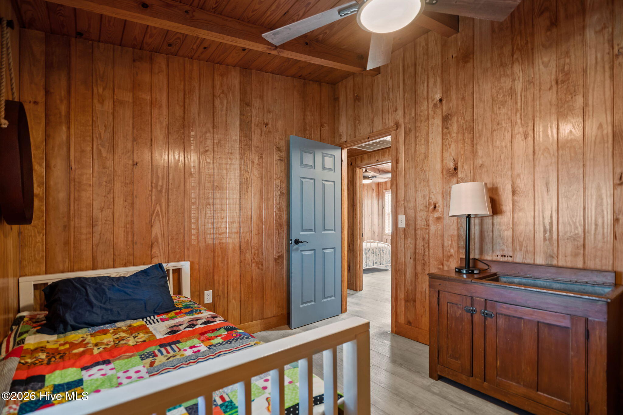 100545897 | Photo 29