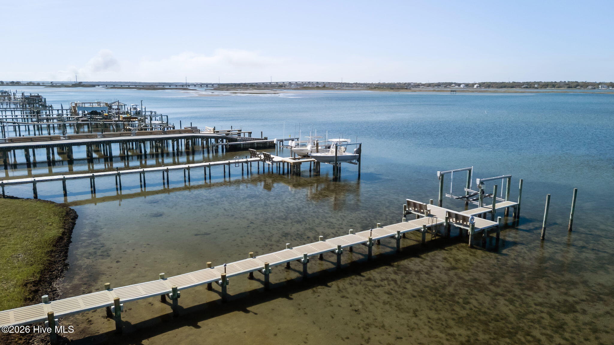 100565835 | Photo 42