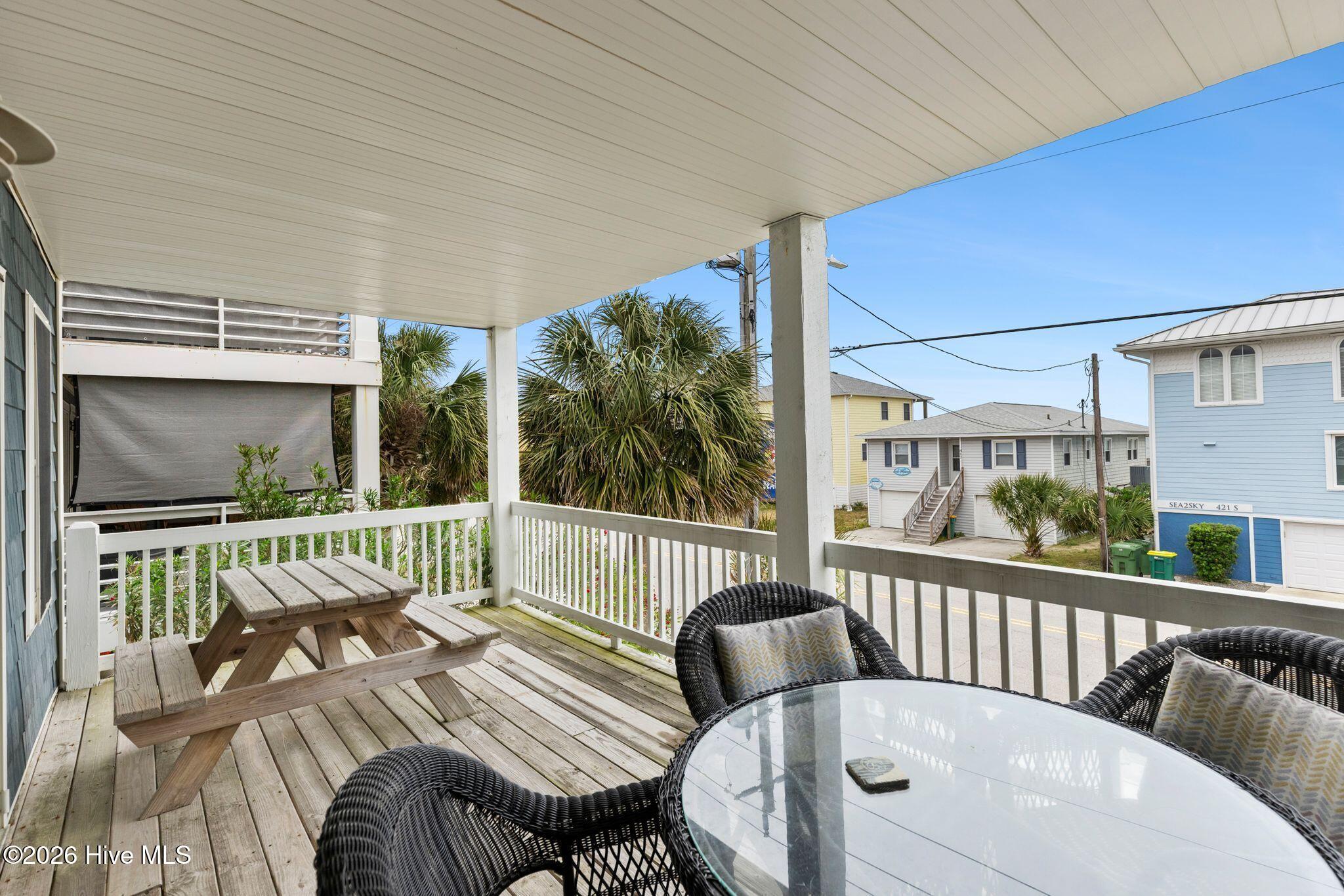 100570292 | Photo 19