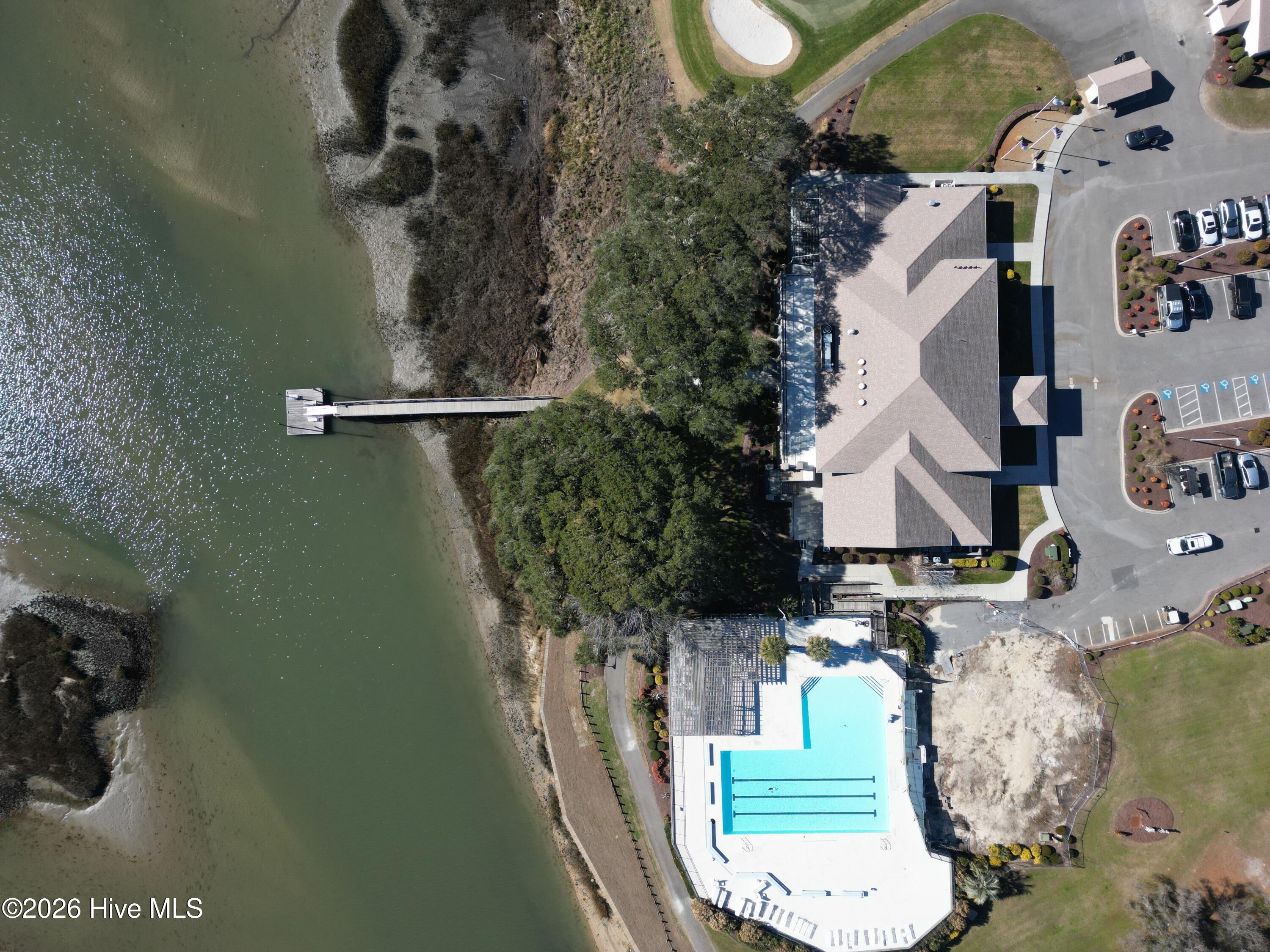 100549940 | Photo 22