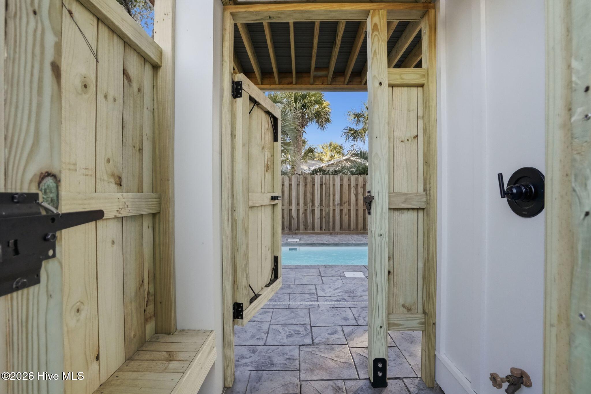 100554996 | Photo 89