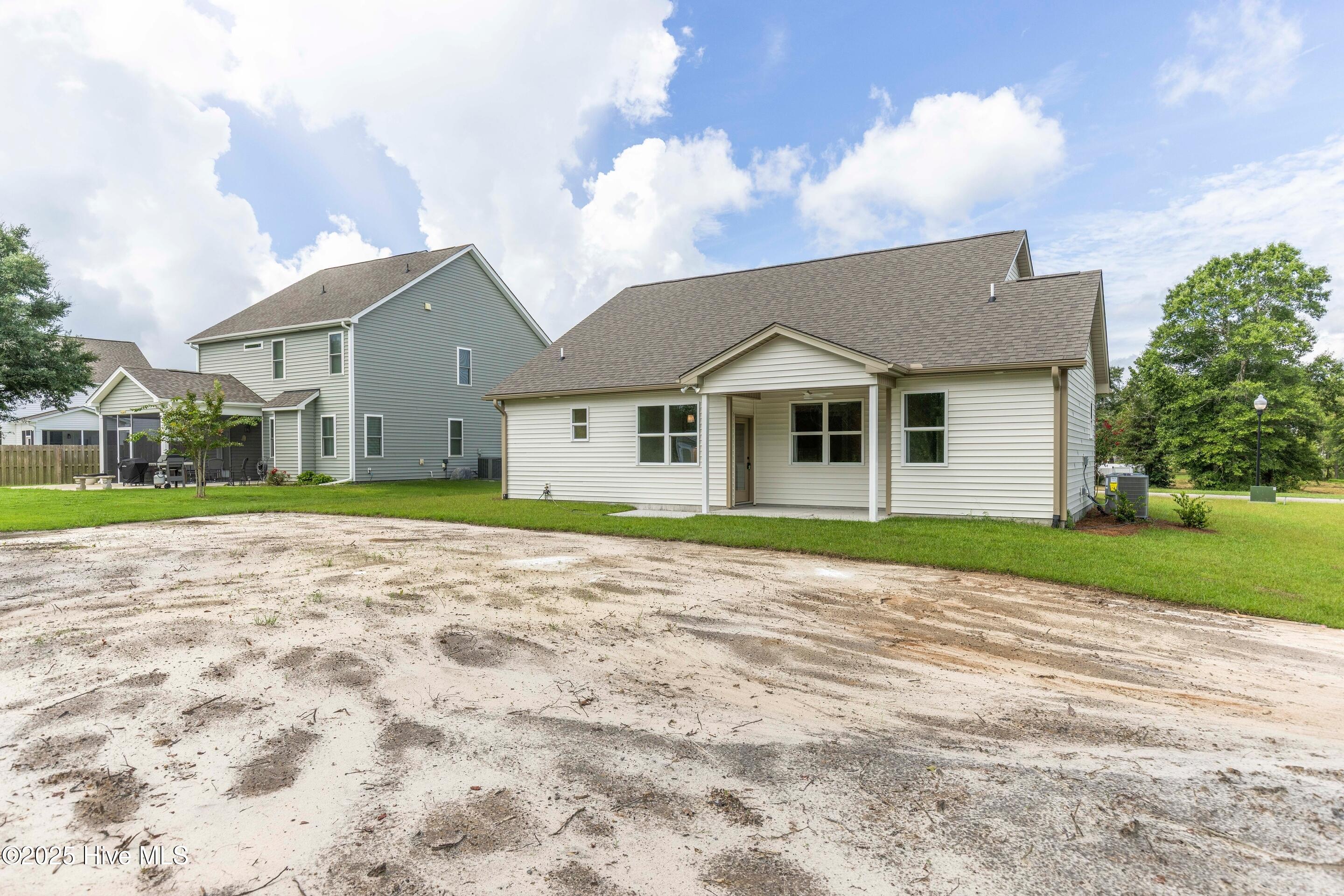 100545595 | Photo 47