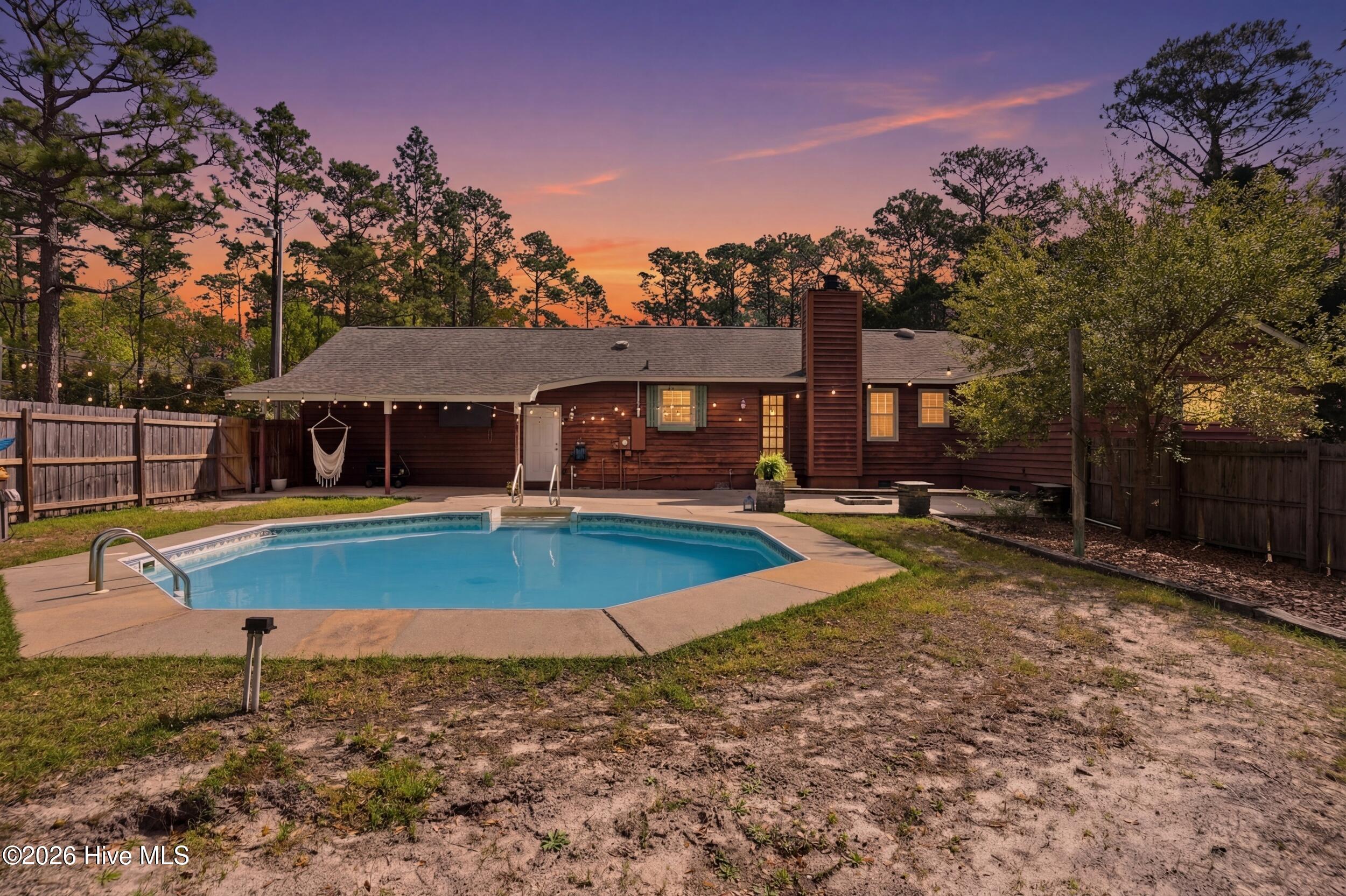 100565910 | Photo 34