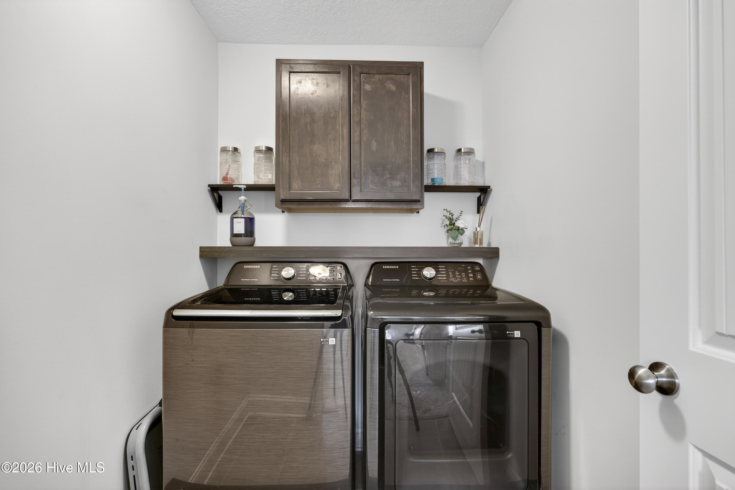 100558052 | Photo 41