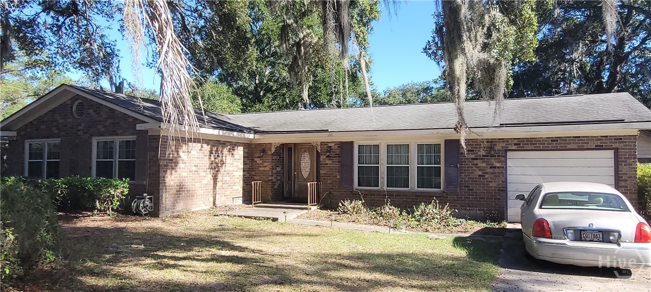 Photo 1 of Single family home for sale at 223 Sea Is Dr, Savannah, GA 31410 | MLS# SA367274 | Listing updated on 2026-10-29