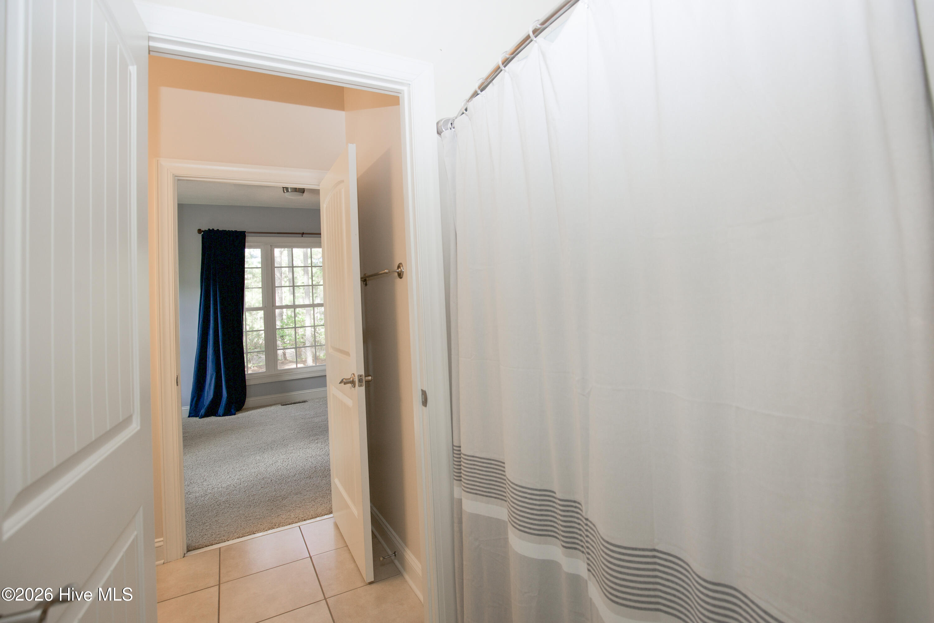 16 Montrose Ct-53