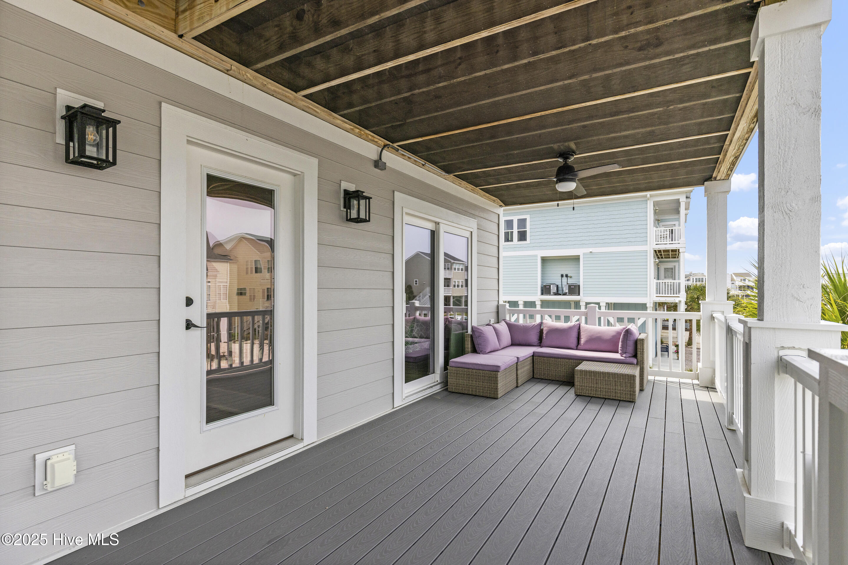 100504726 | Photo 47