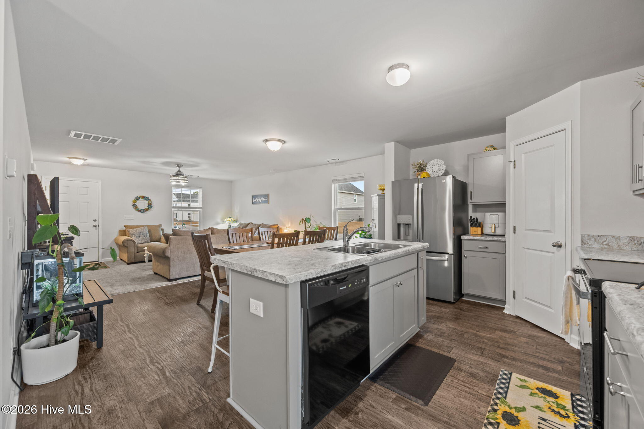 100552202 | Photo 29