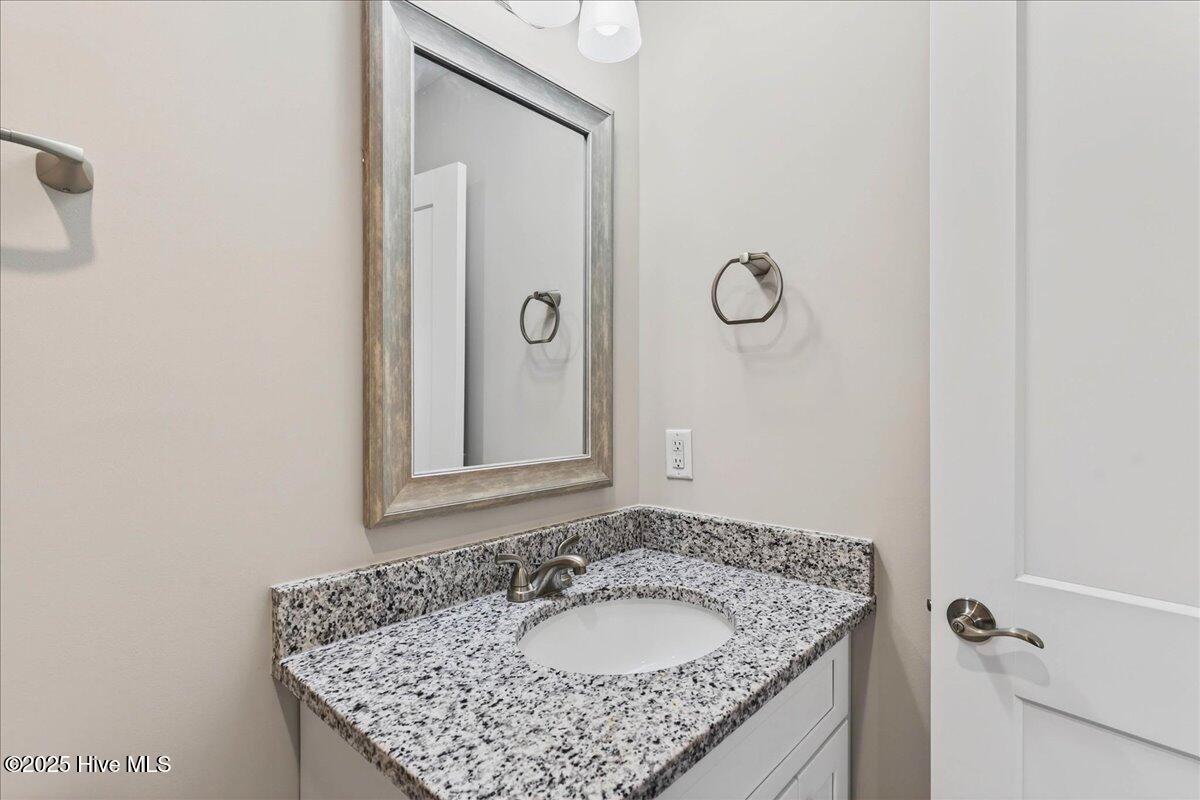 100543234 | Photo 25