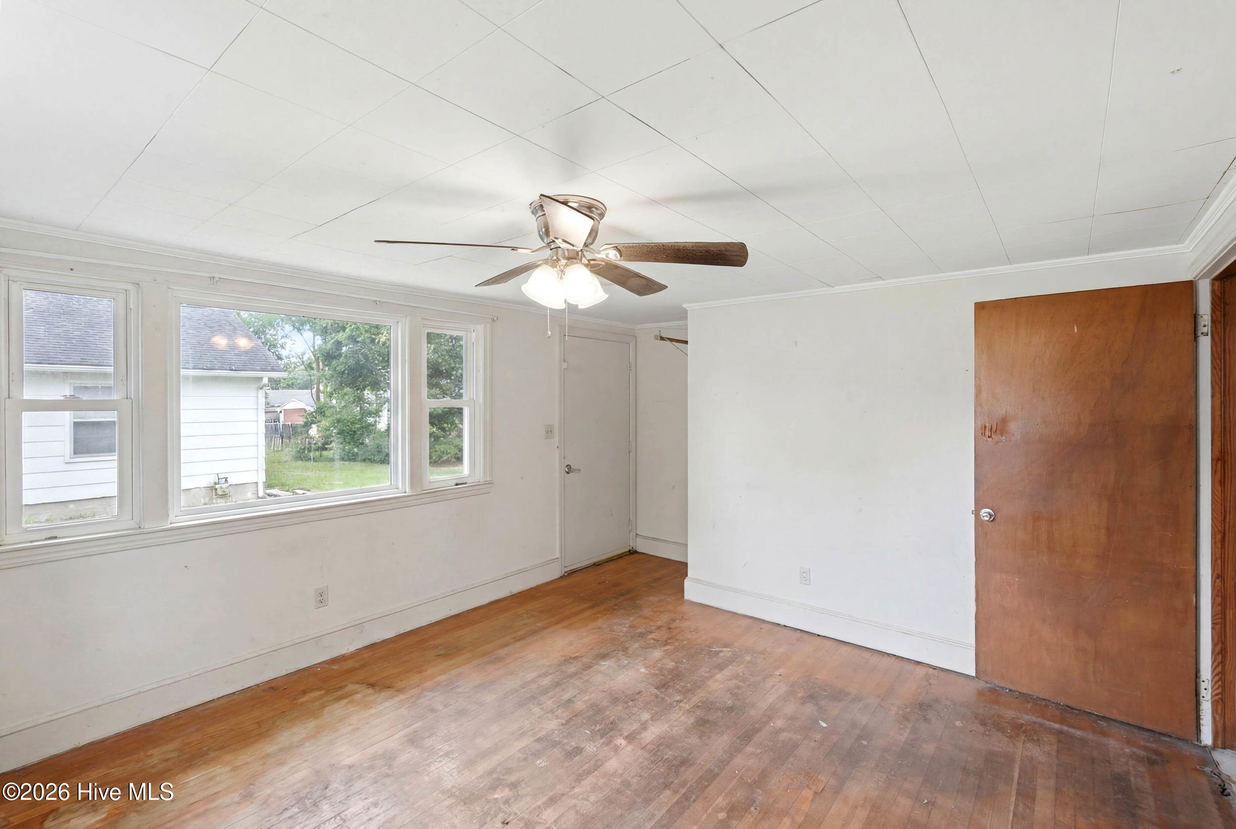 343 W Stevens Street, Wallace, NC 28466 – photo 9: 9_living room