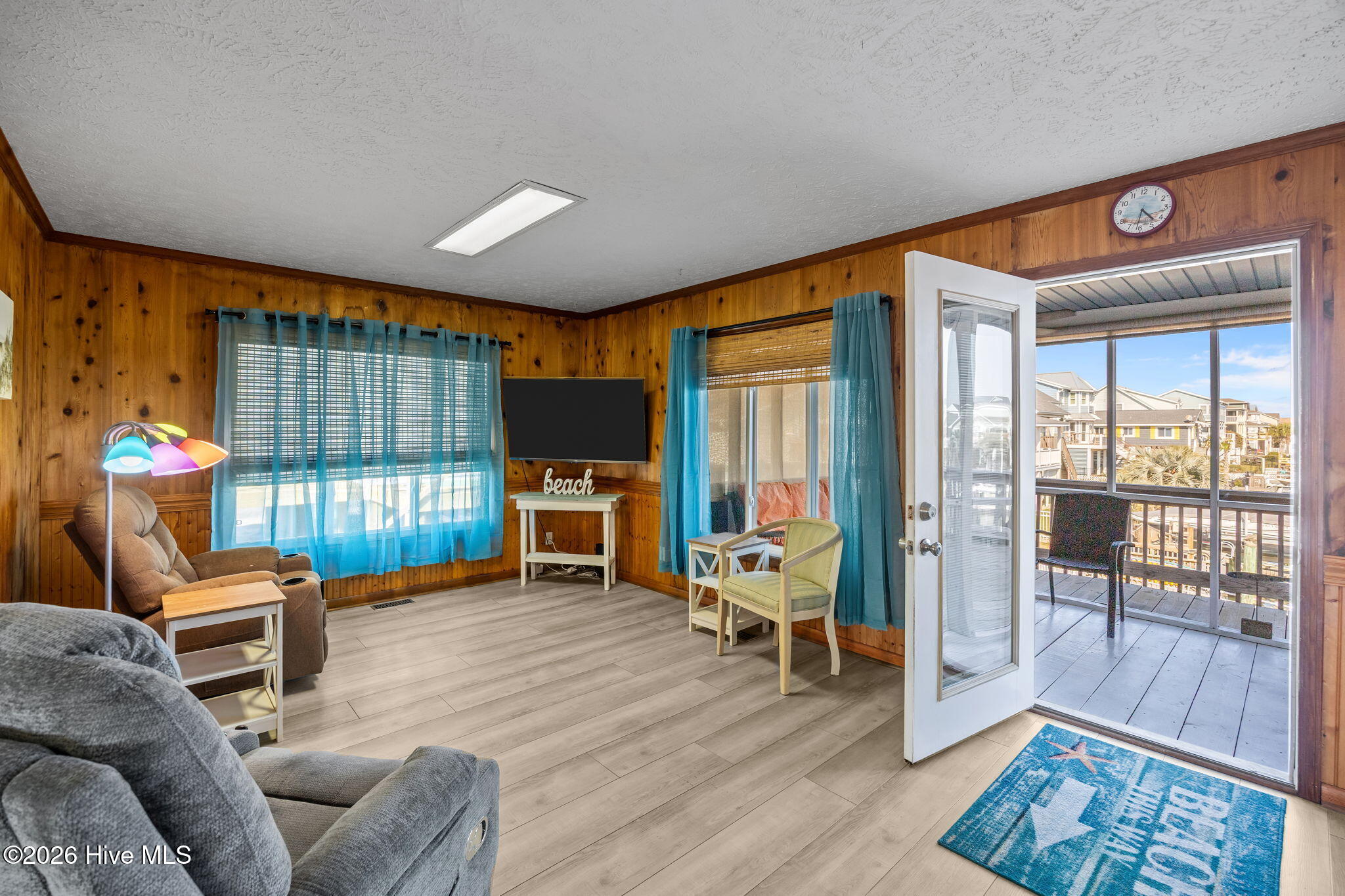 100545181 | Photo 12