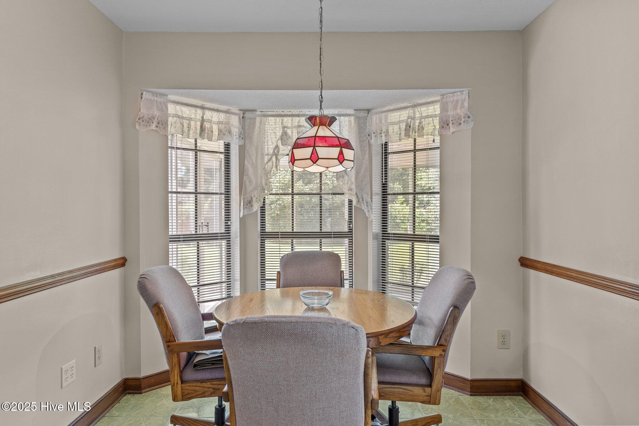 100514247 | Photo 11