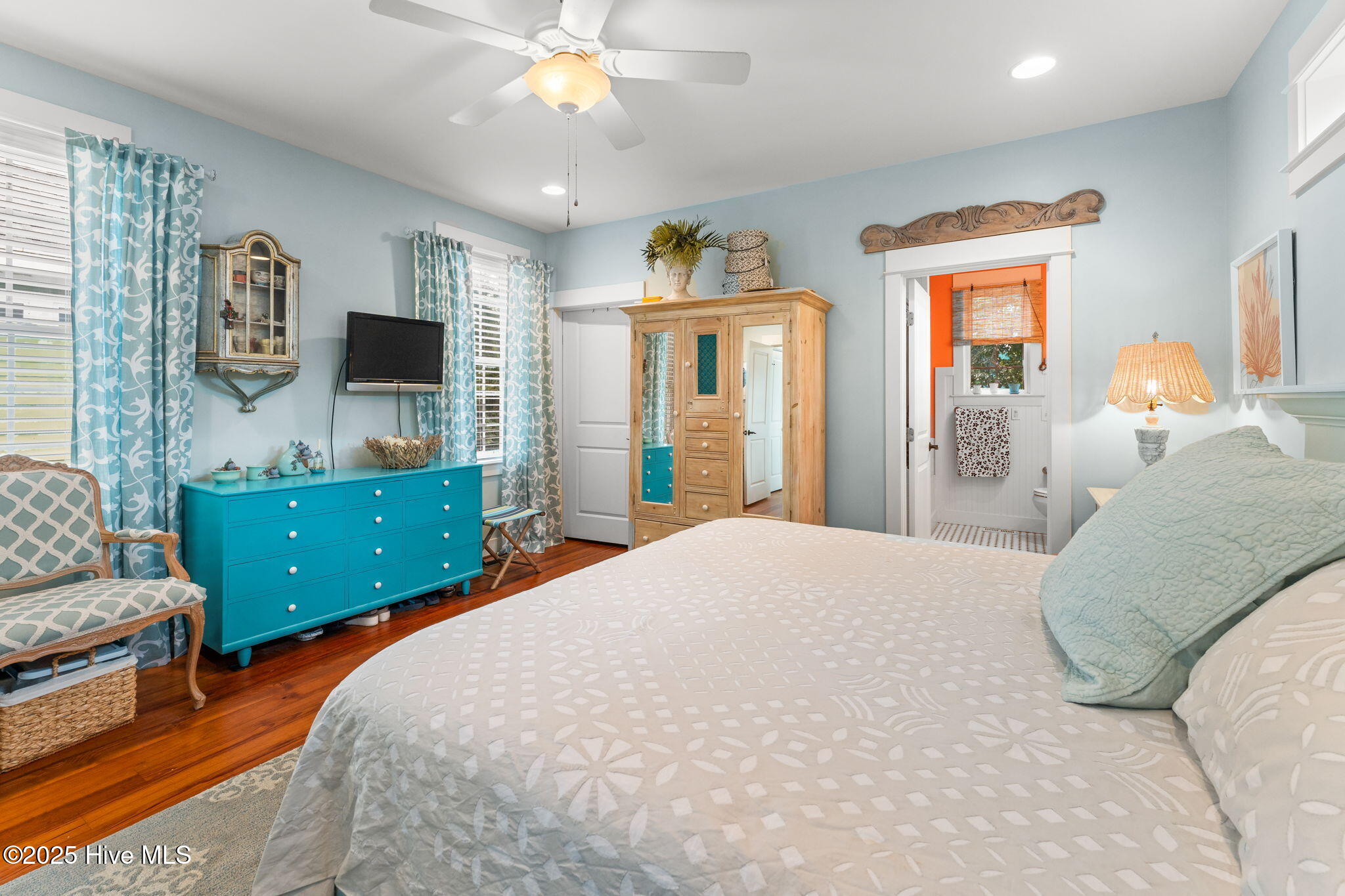 100534580 | Photo 20