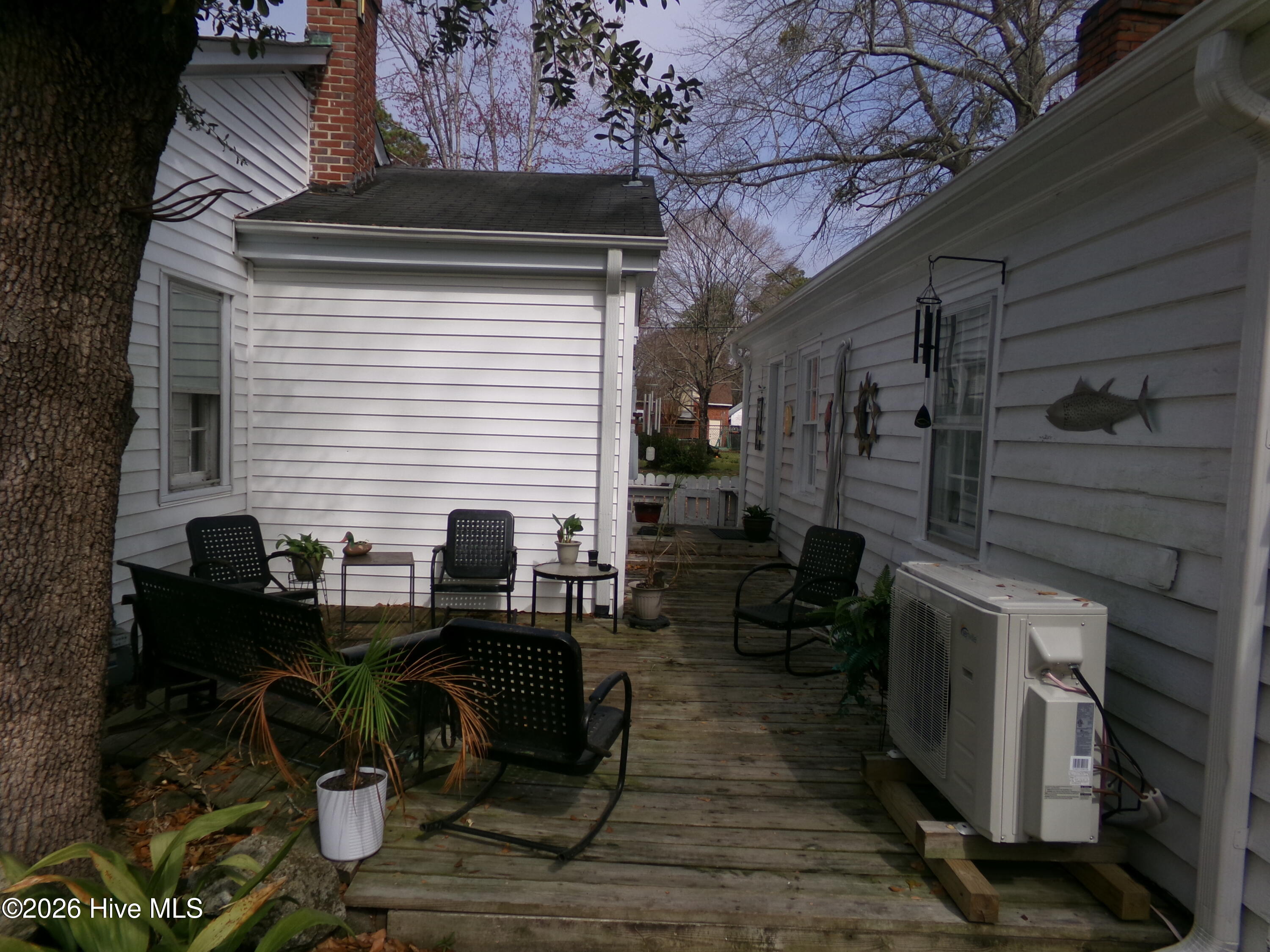 100557712 | Photo 14