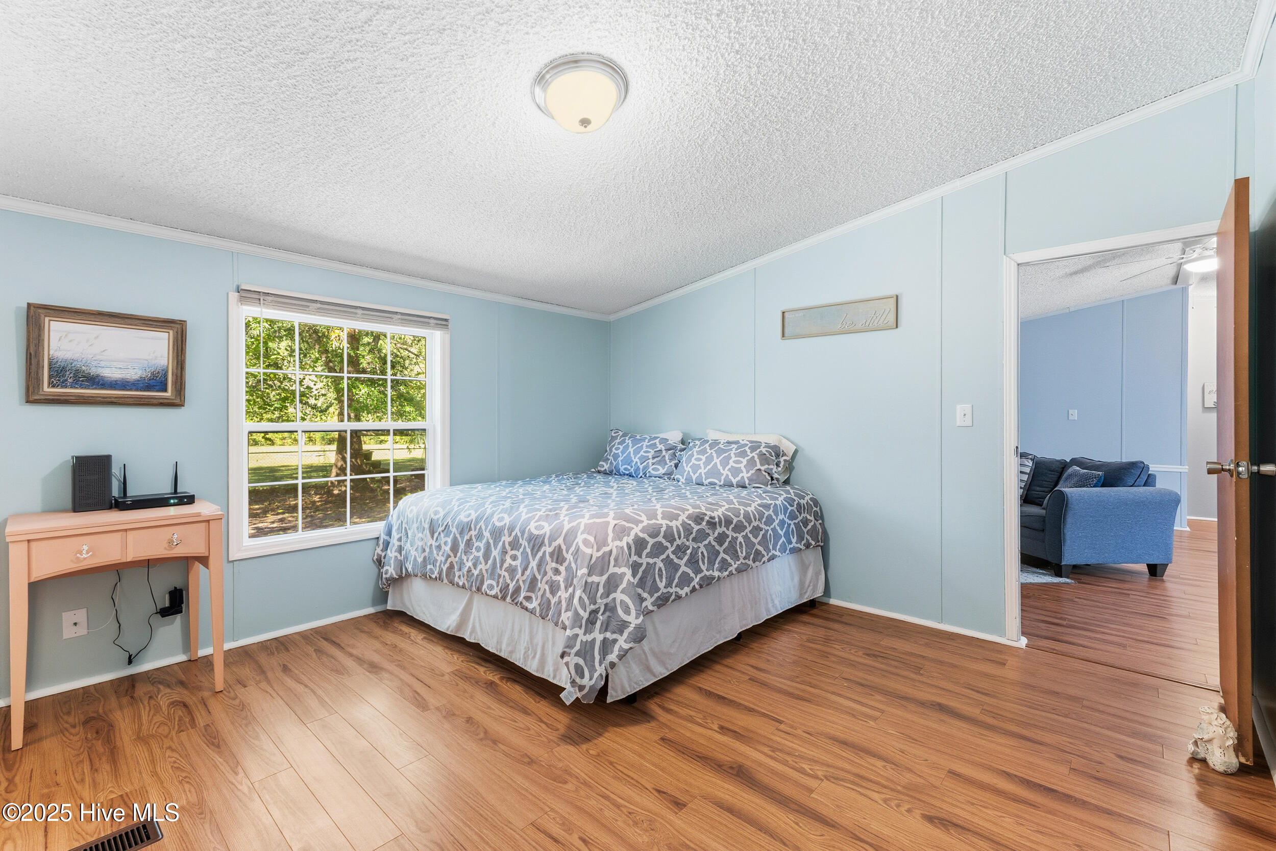 100536494 | Photo 17