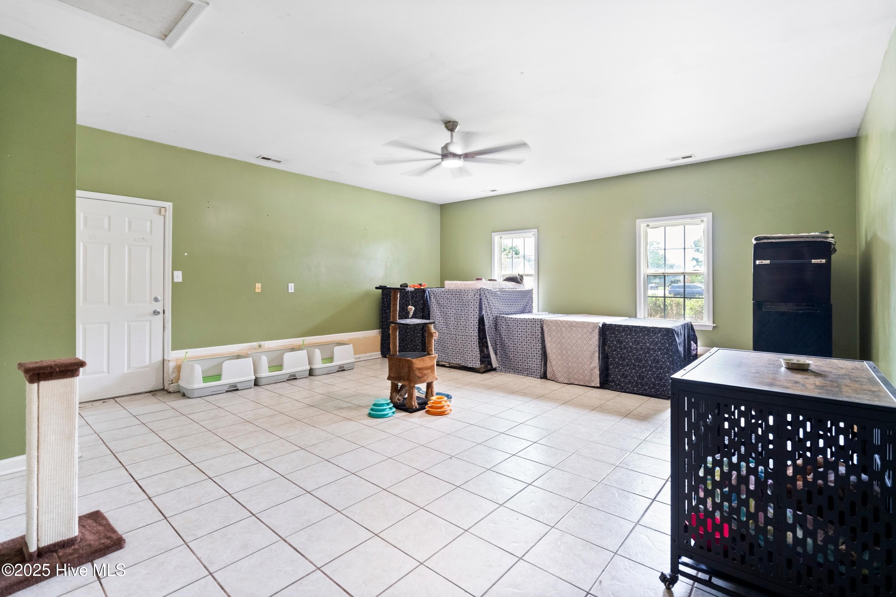 100515616 | Photo 30