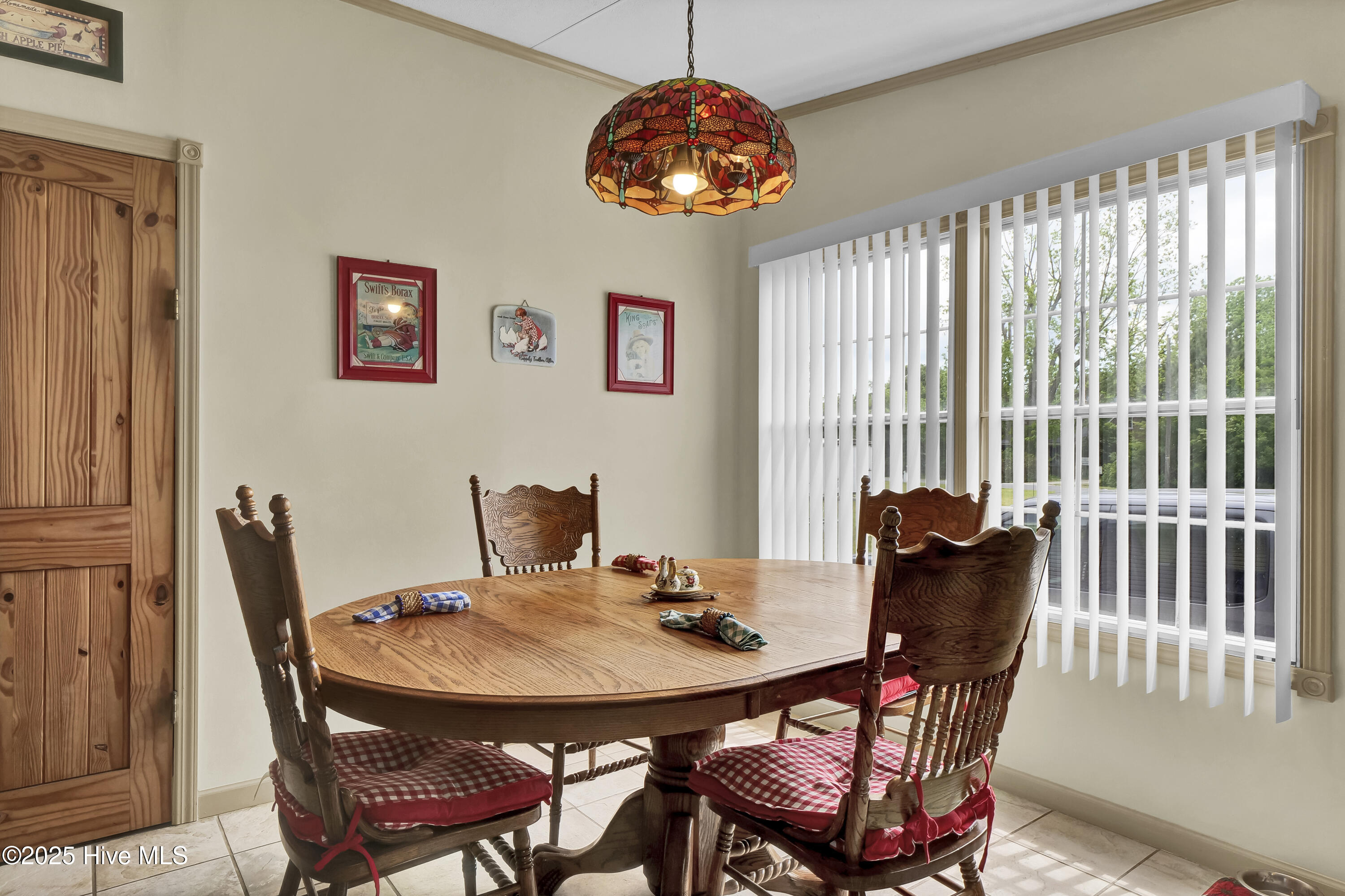 100503942 | Photo 10