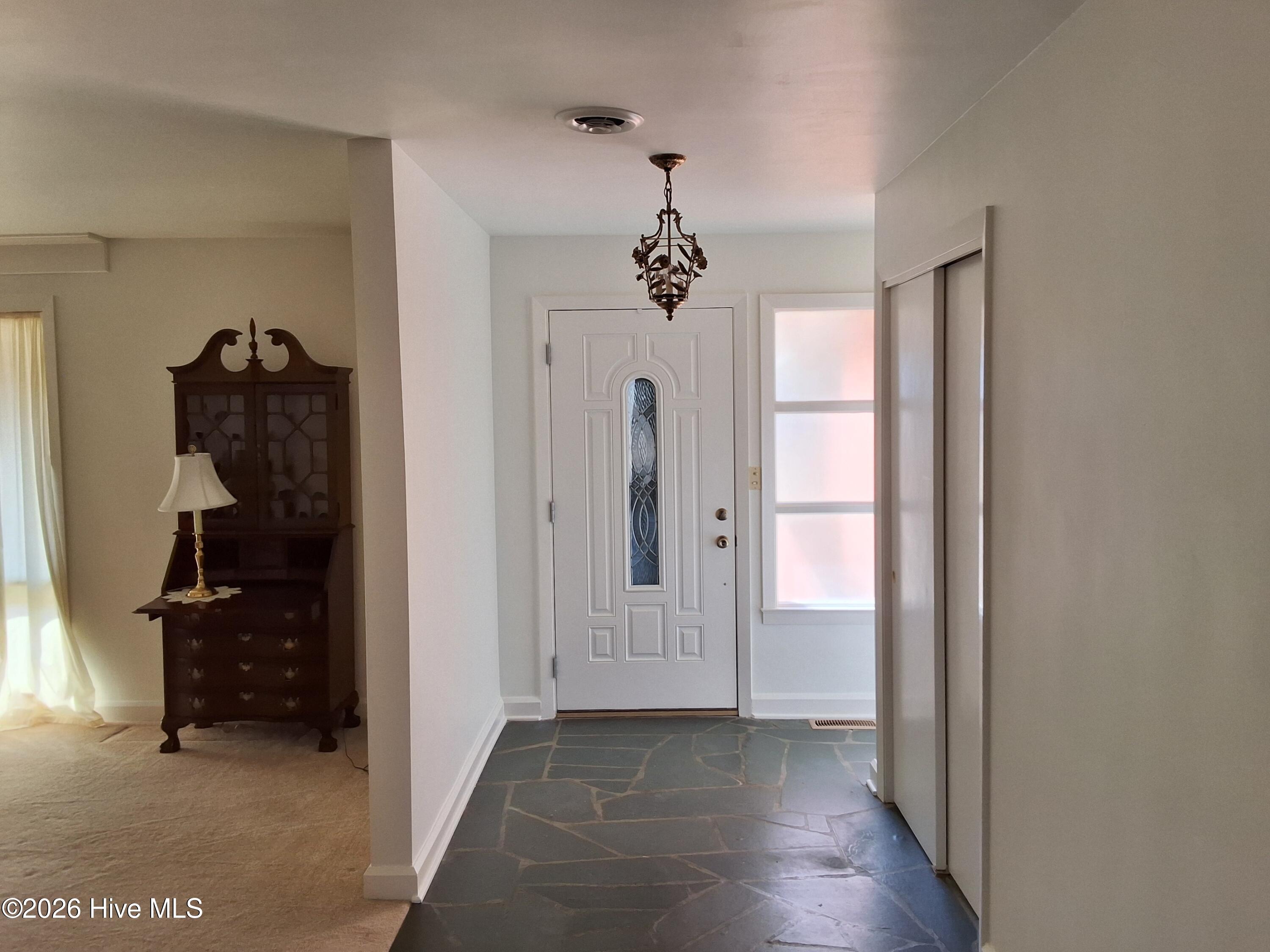 100554569 | Photo 13