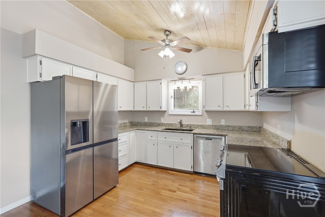 12 Moss Pointe Court