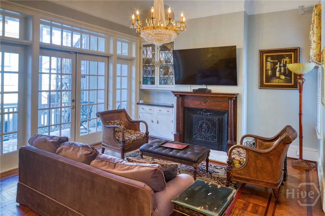 14 E Taylor Street, Savannah, GA, 31401