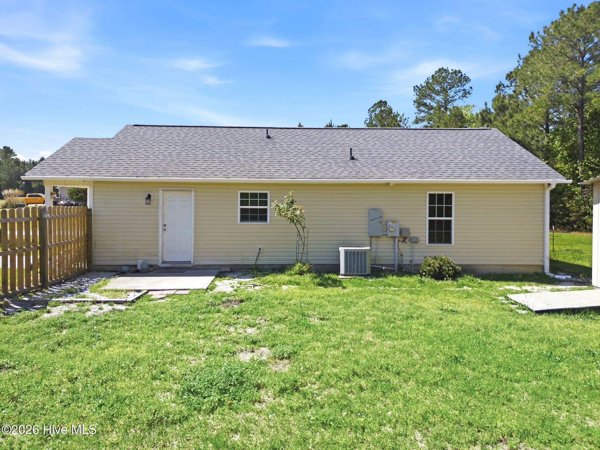 100567407 | Photo 31