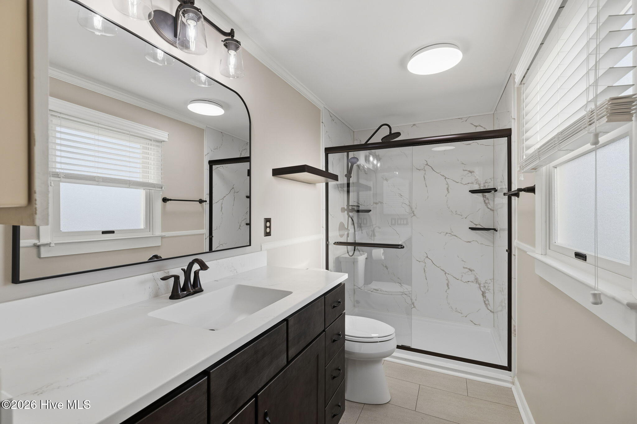 100554589 | Photo 28