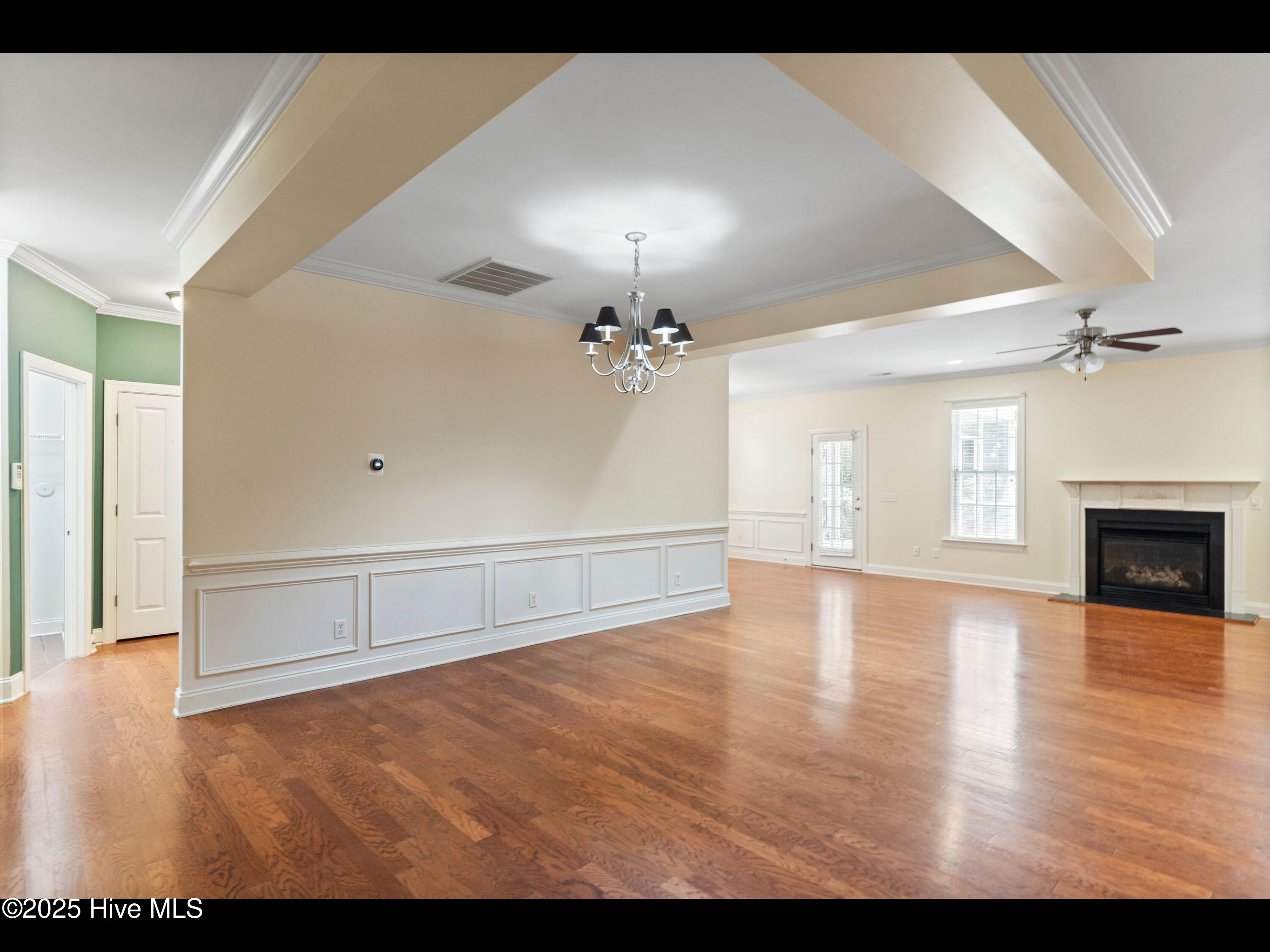 100509551 | Photo 15