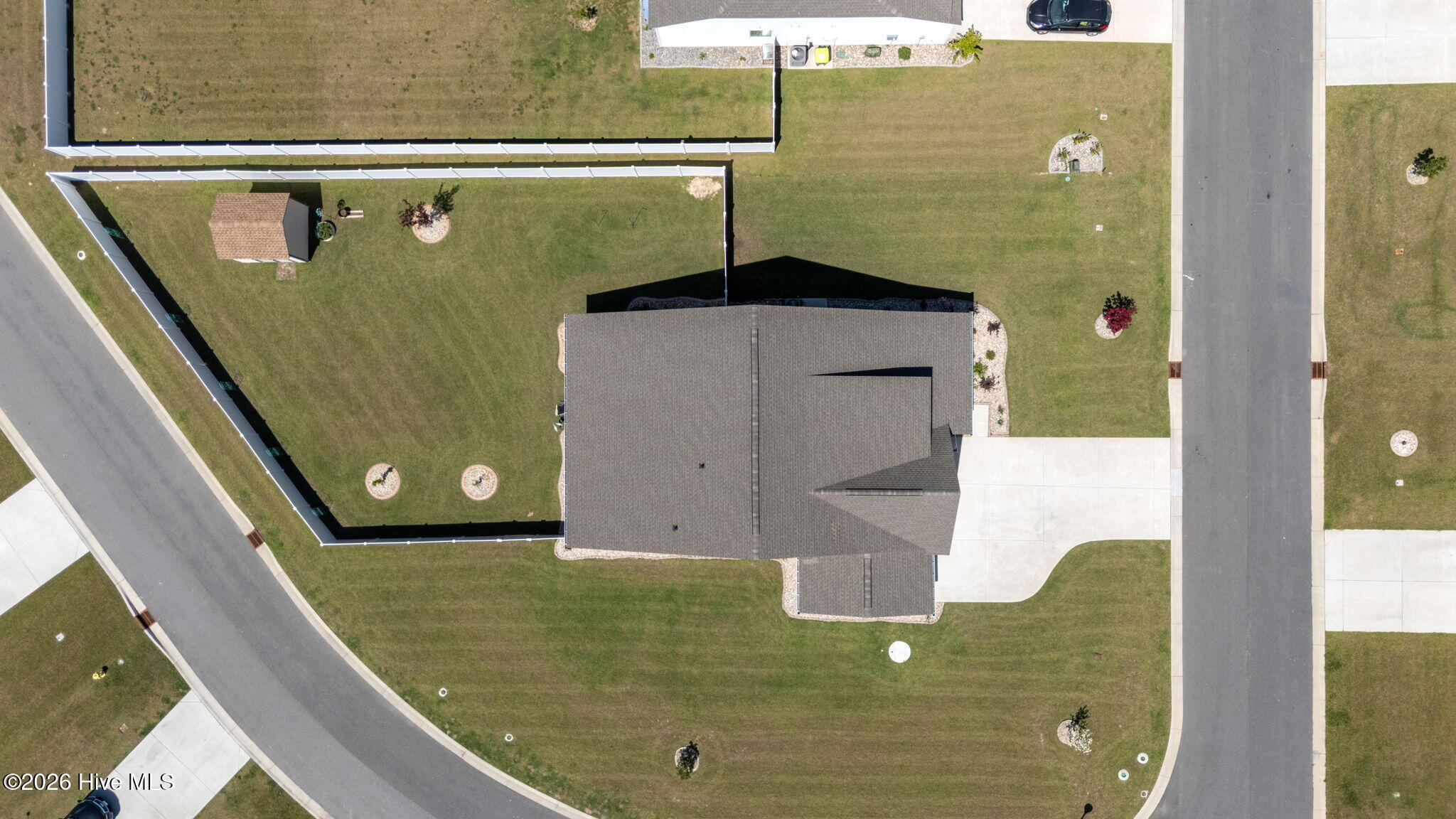 100567205 | Photo 42