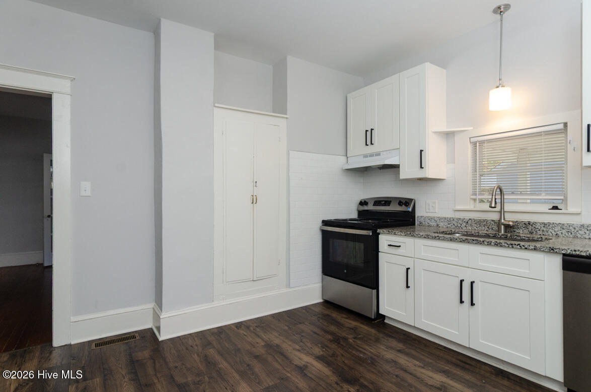 100561400 | Photo 11