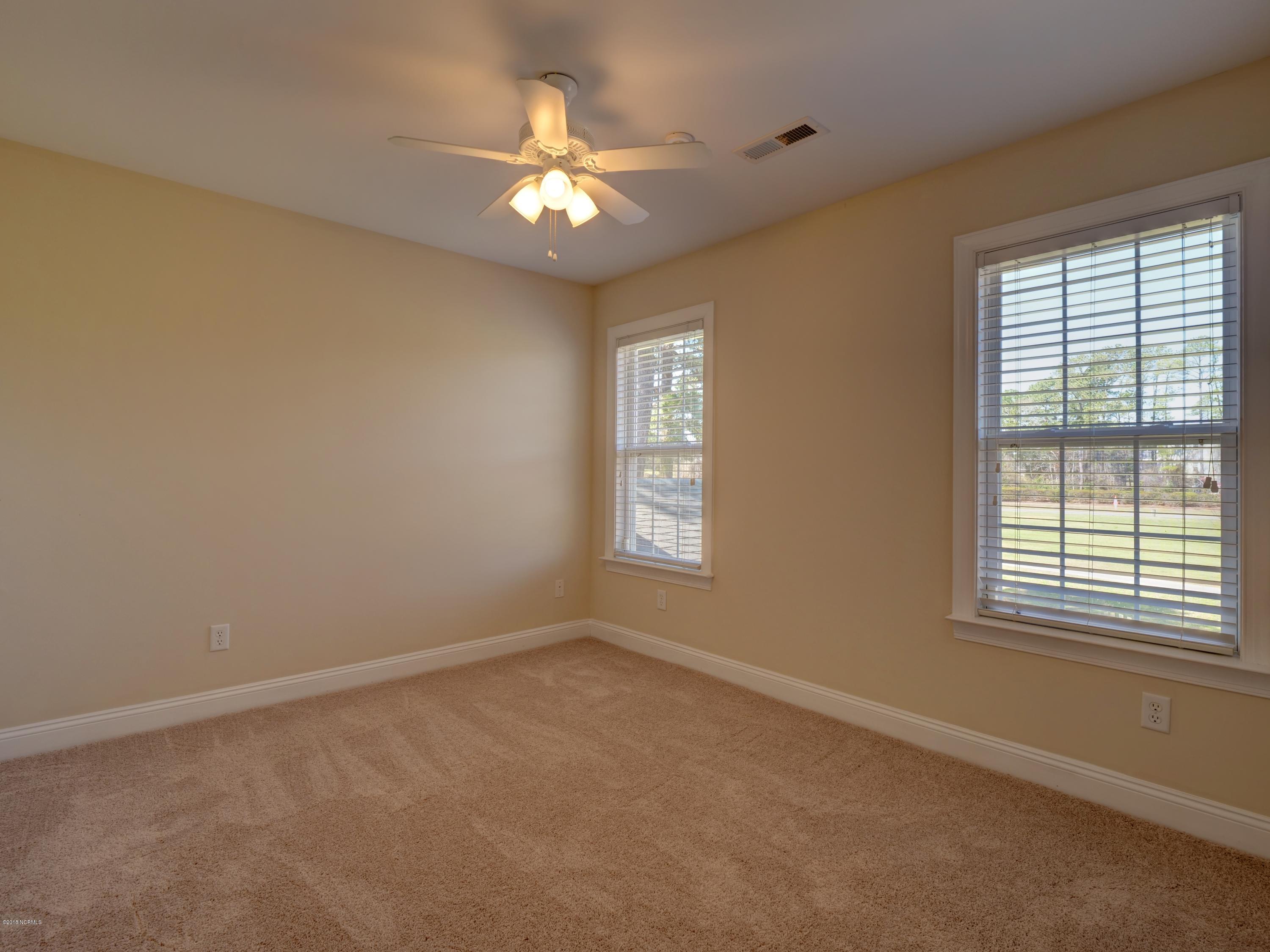 100541932 | Photo 22