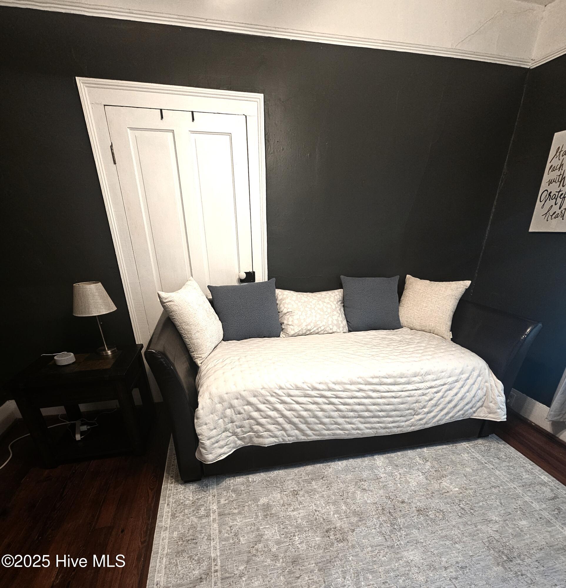 100529607 | Photo 26