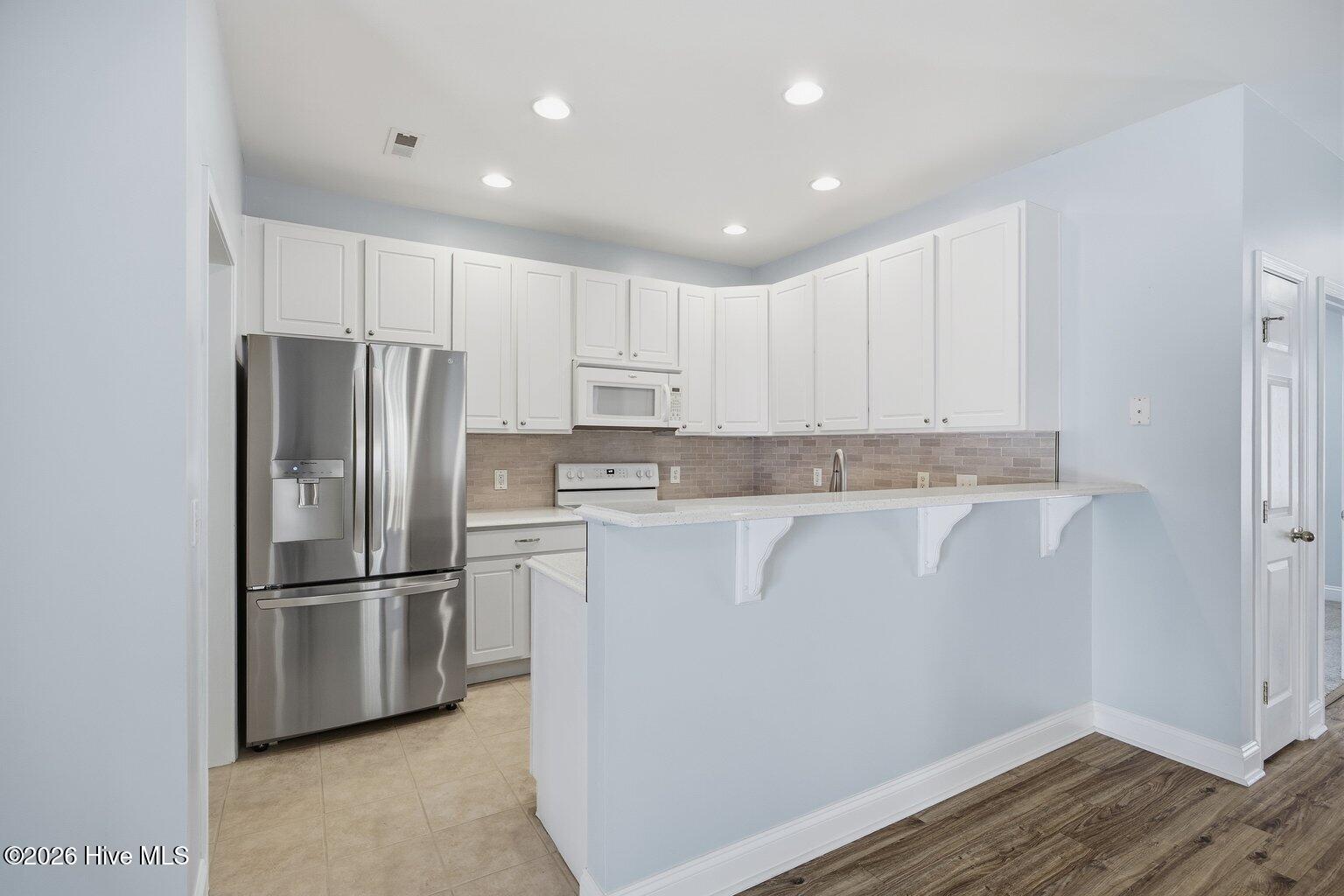 100564958 | Photo 15