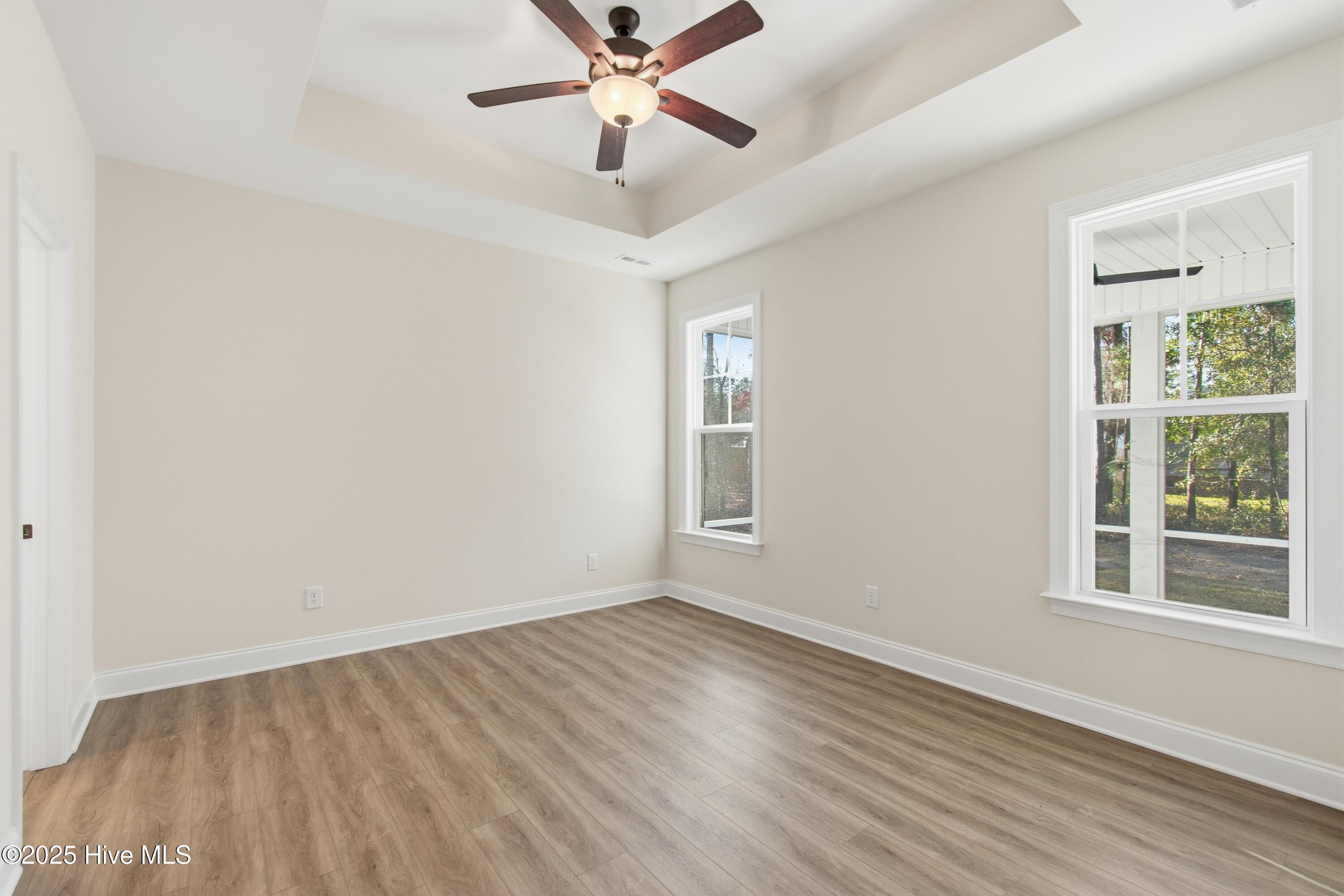 100505840 | Photo 21