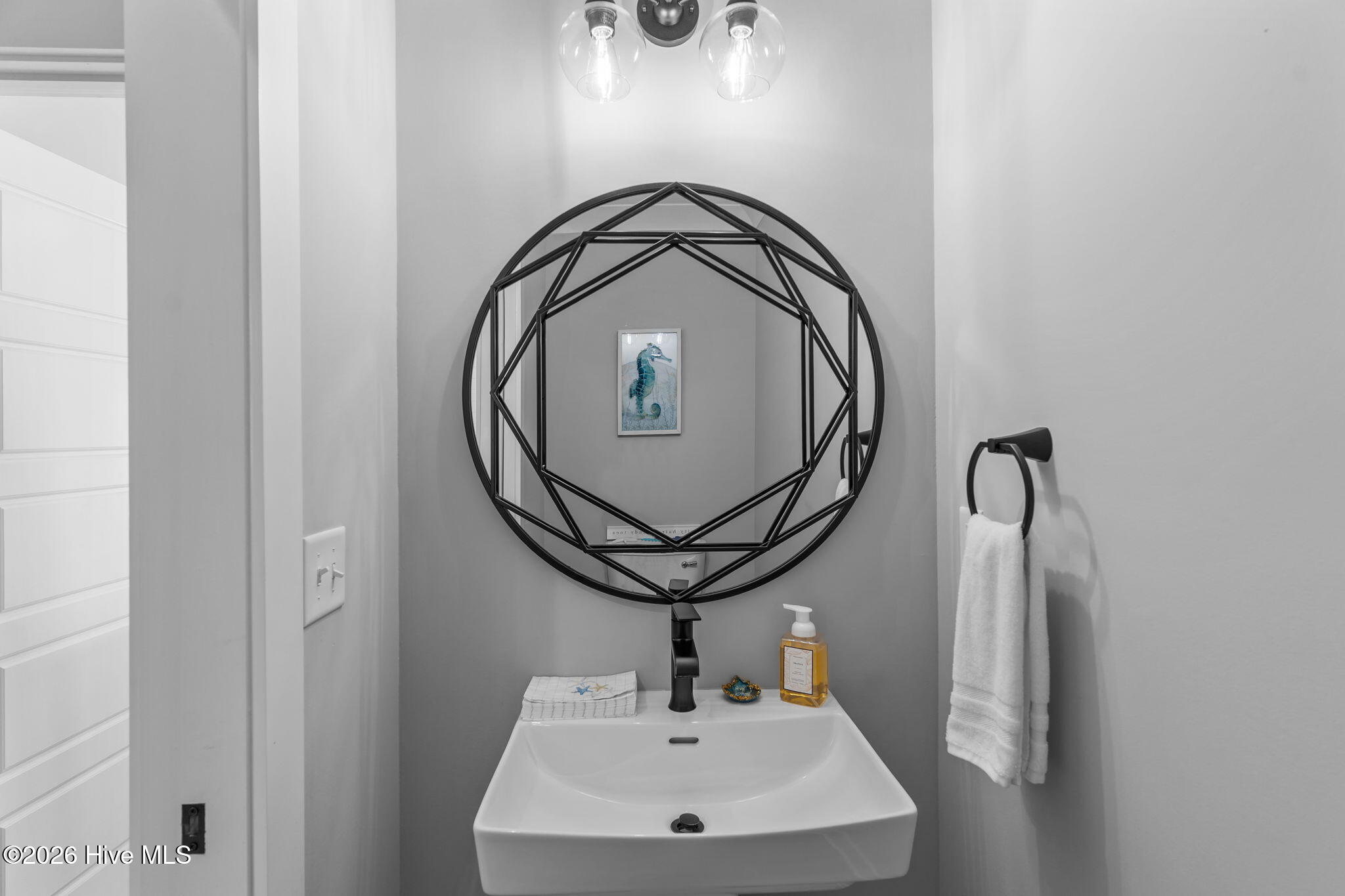 100547454 | Photo 16