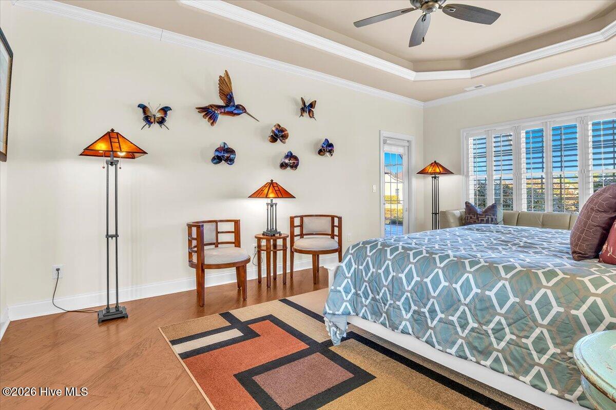 100553917 | Photo 51