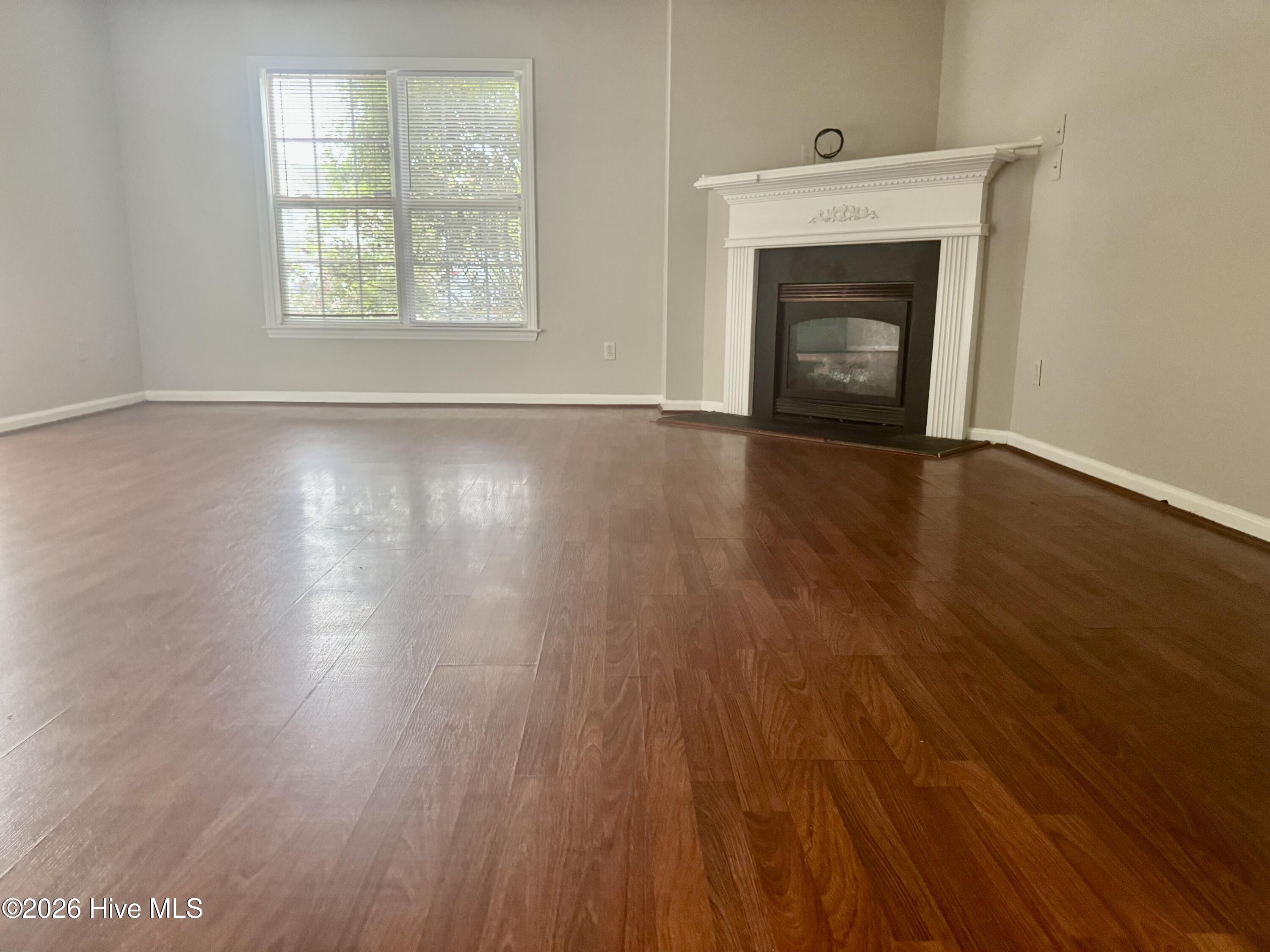 3rd image of 2502 Bluff View Ct #B, Greenville, NC 27834 | MLS# 100574971