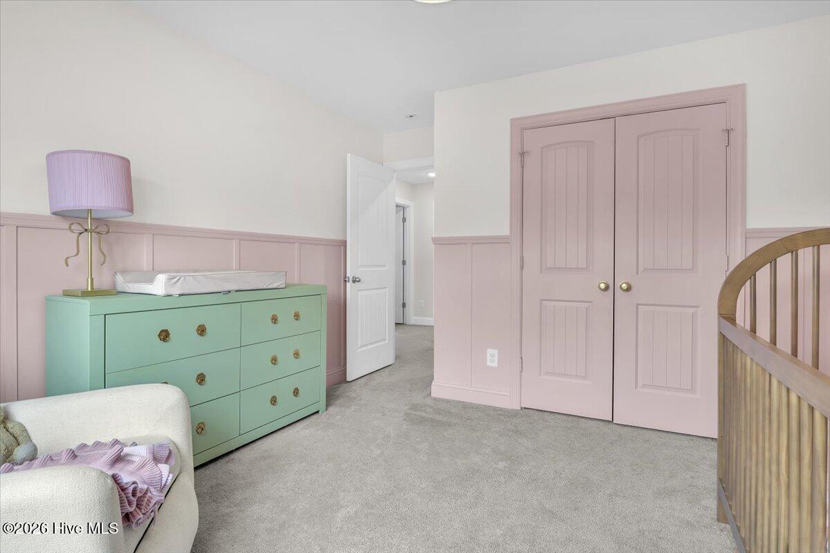 100553155 | Photo 36