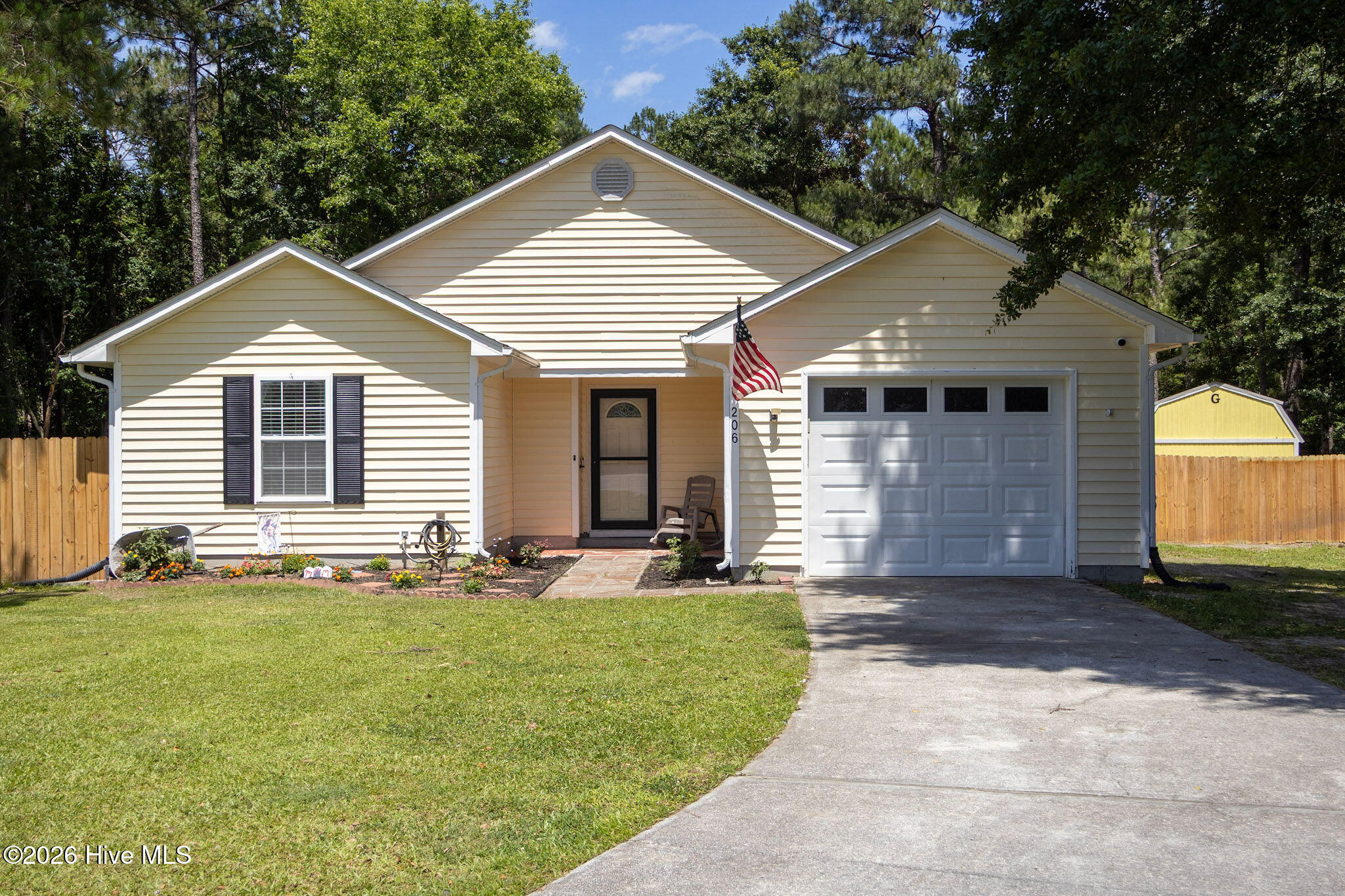206 Blueberry Court,Hubert