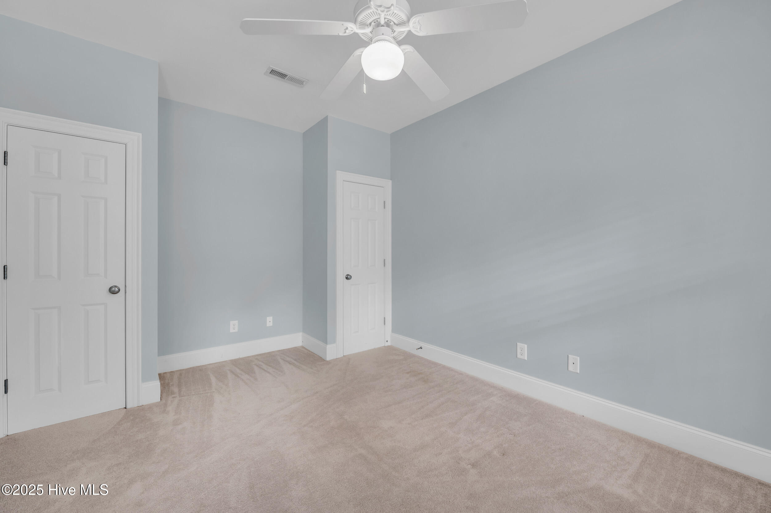 100514630 | Photo 33