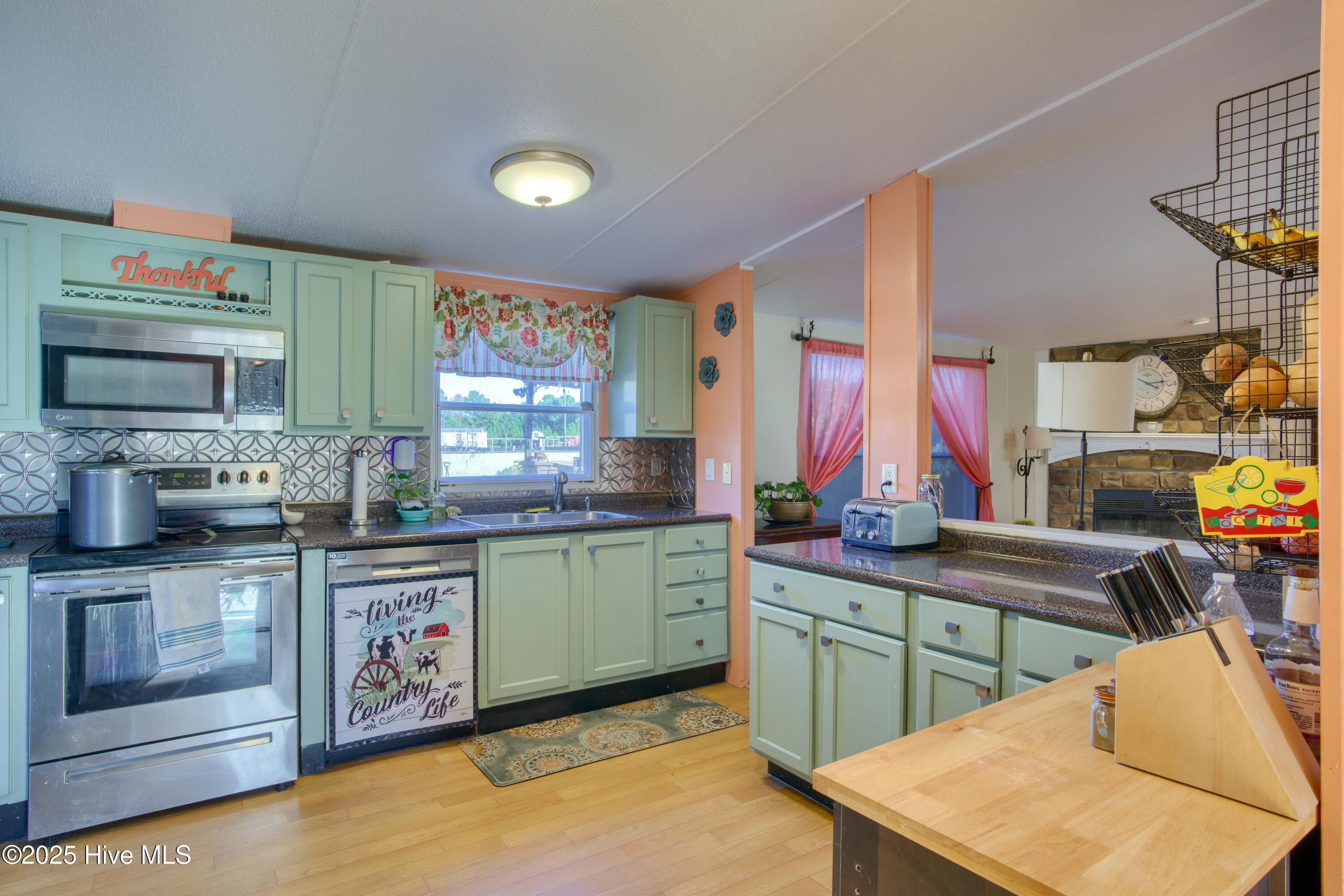 100539852 | Photo 13