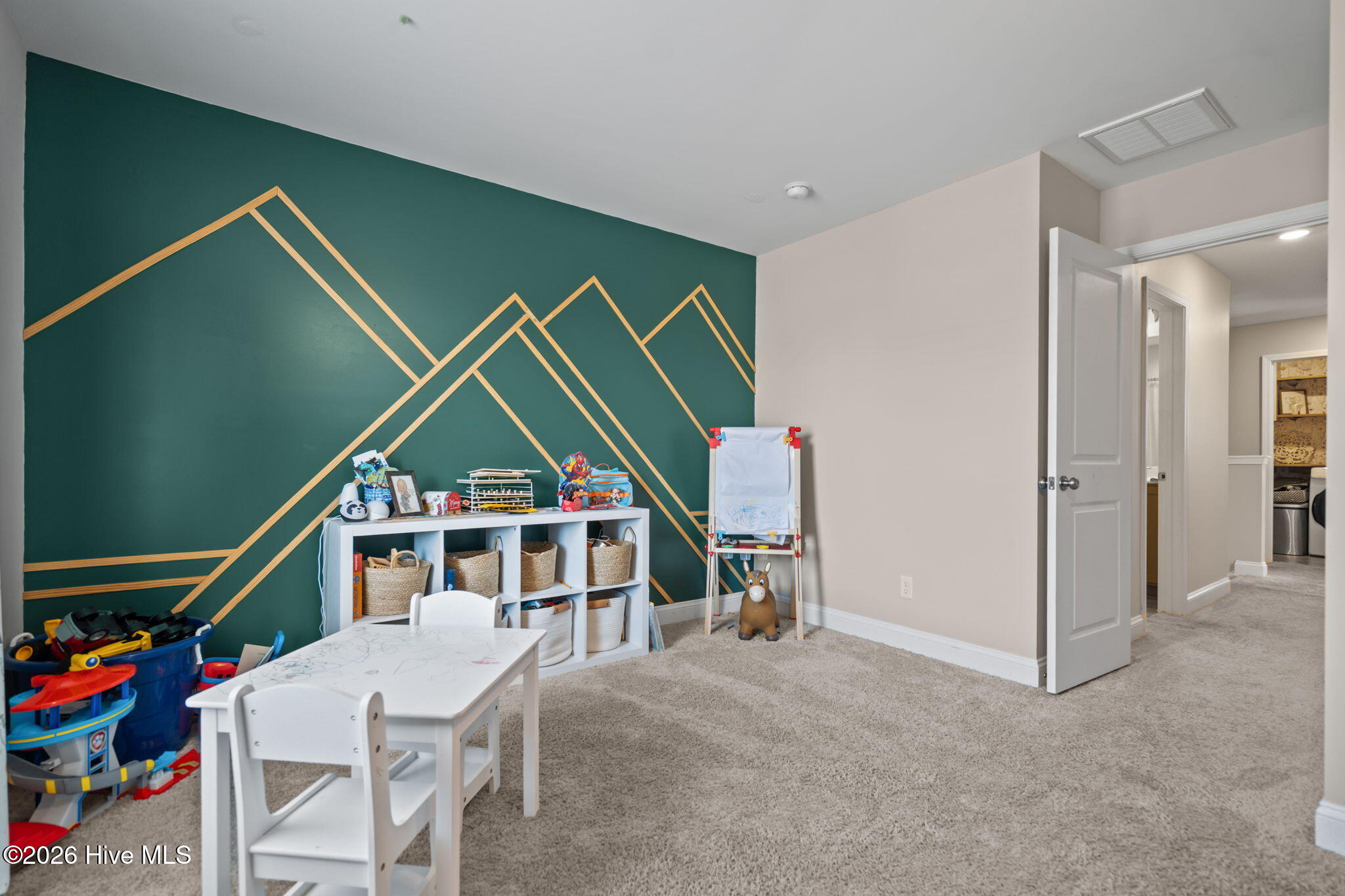 100552684 | Photo 27