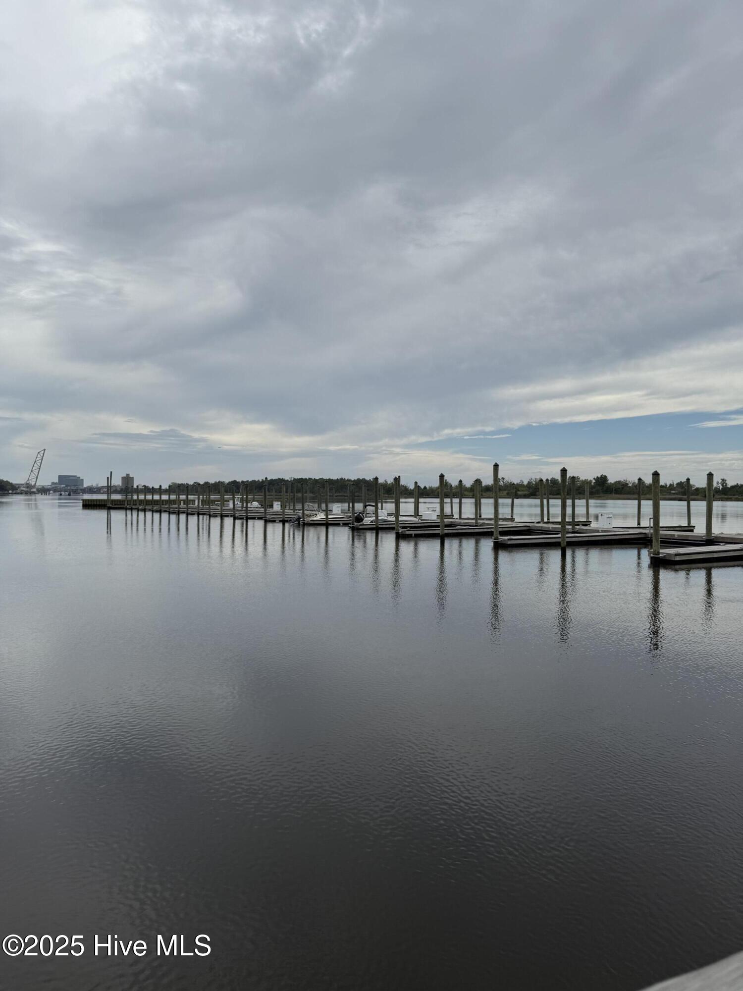 100531935 | Photo 19