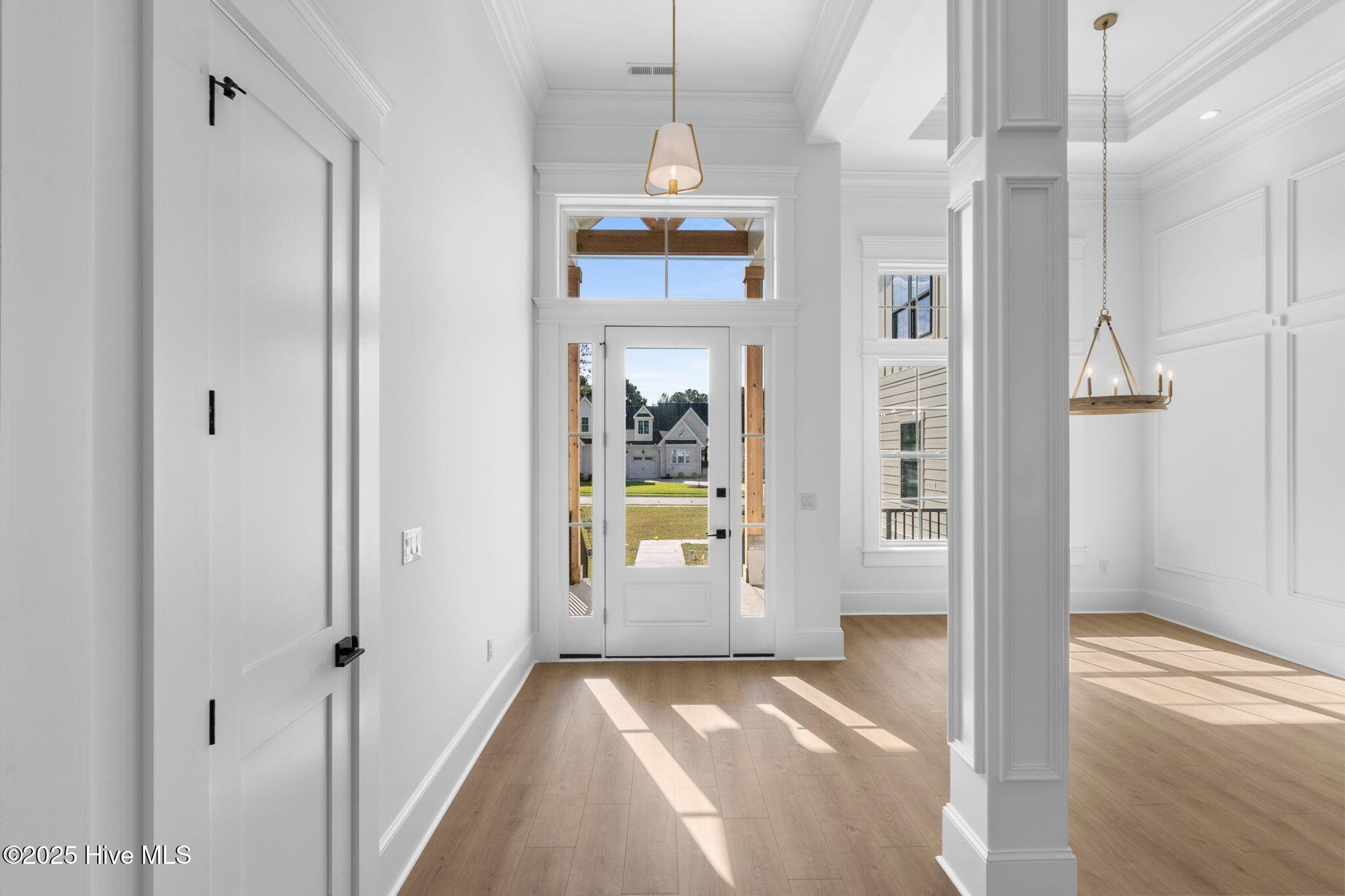 100535498 | Photo 13